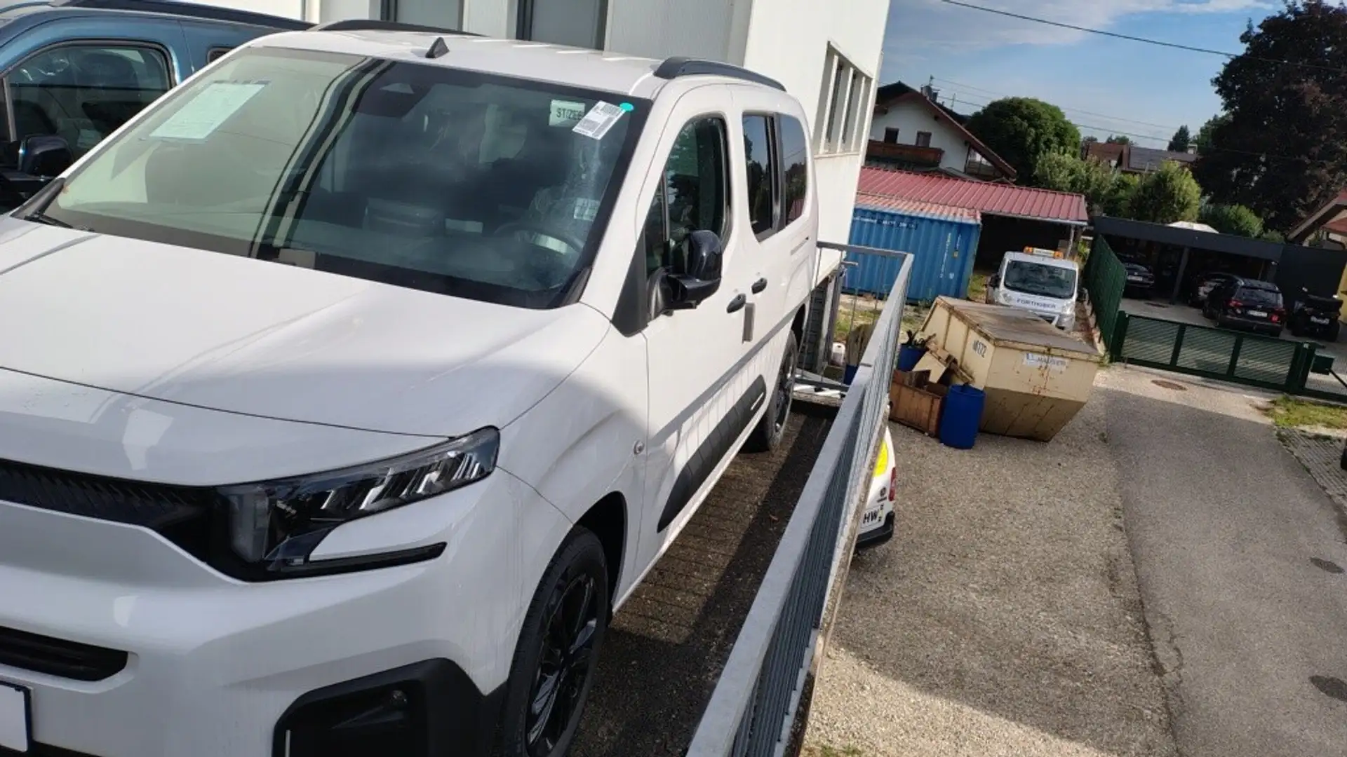 Citroen Berlingo BlueHDi 130 S&S Max XL Weiß - 2