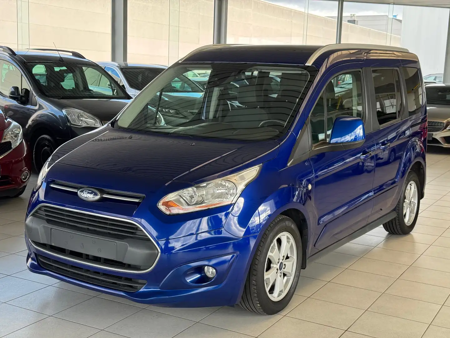 Ford Tourneo Connect 1.0 BENZINE 74KW Euro 5b Année 2015 Bleu - 1