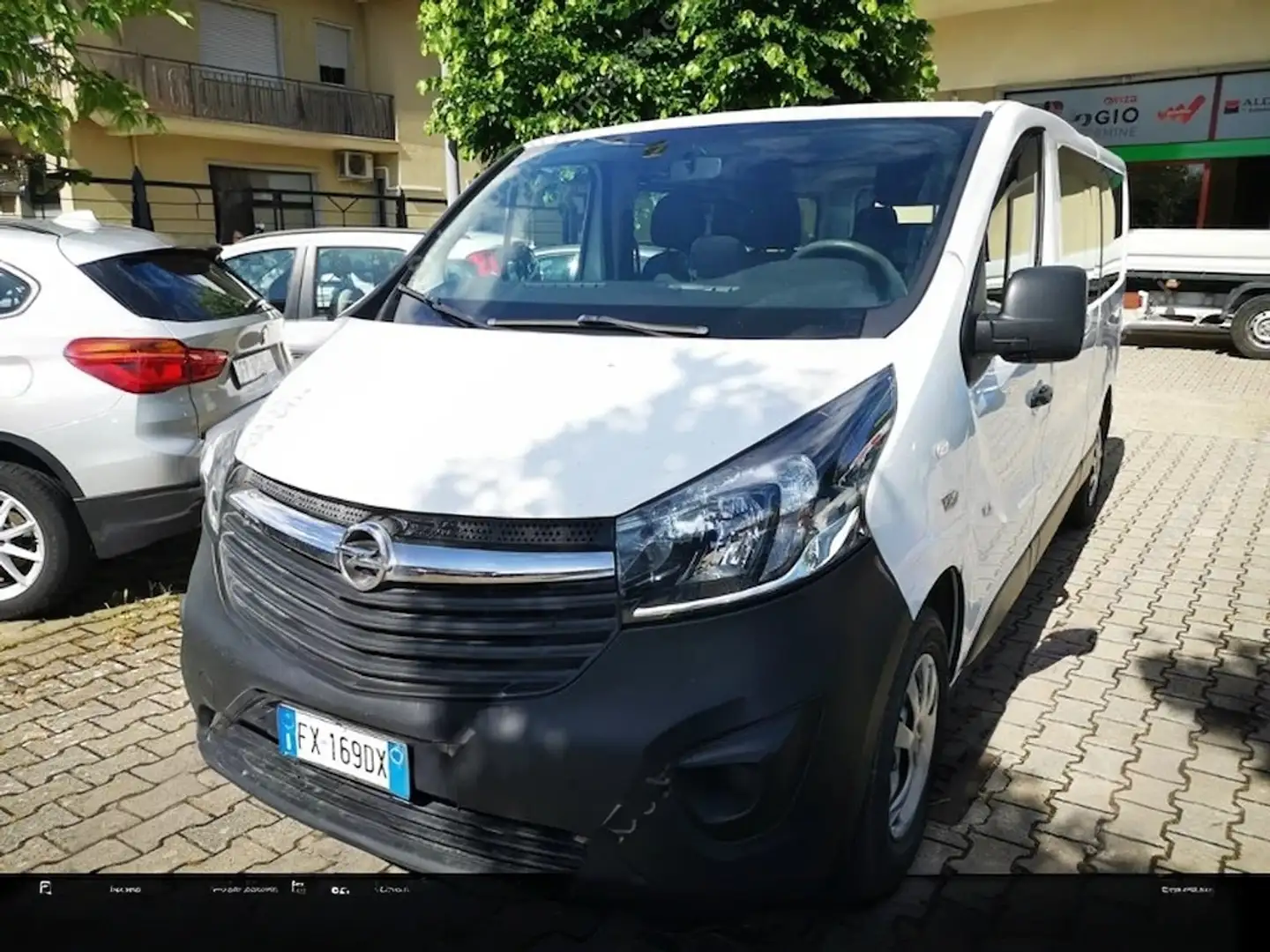 Opel Vivaro 29 L2H1 M1 9 posti 1.6d 120CV S&S E6C - FX169DX Bianco - 2
