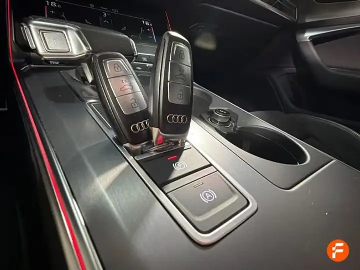Audi A6 2022, foto 14