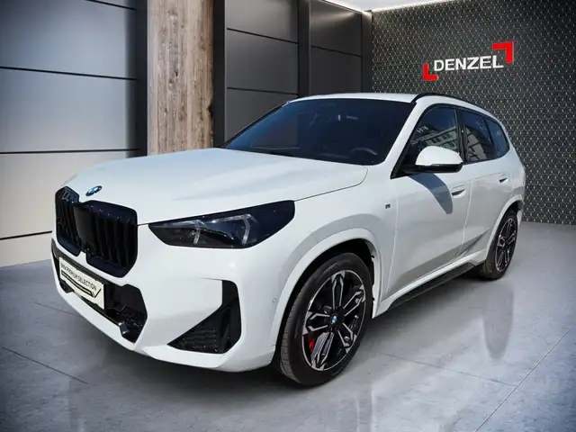 BMW X1 sDrive18d U11 B47 Ansicht 1