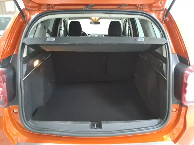 Dacia Duster view 10