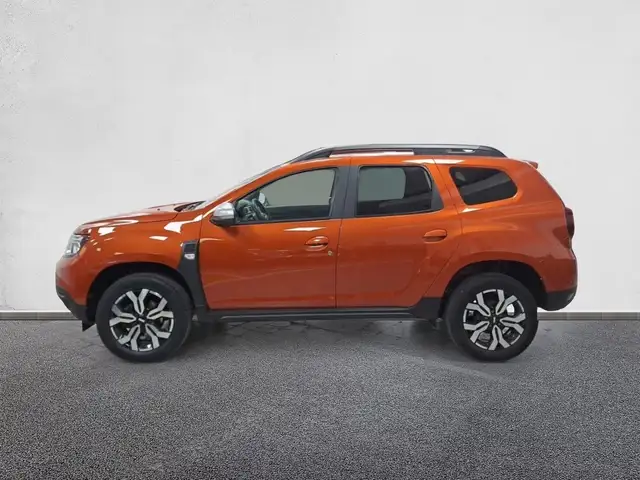 Dacia Duster view 4