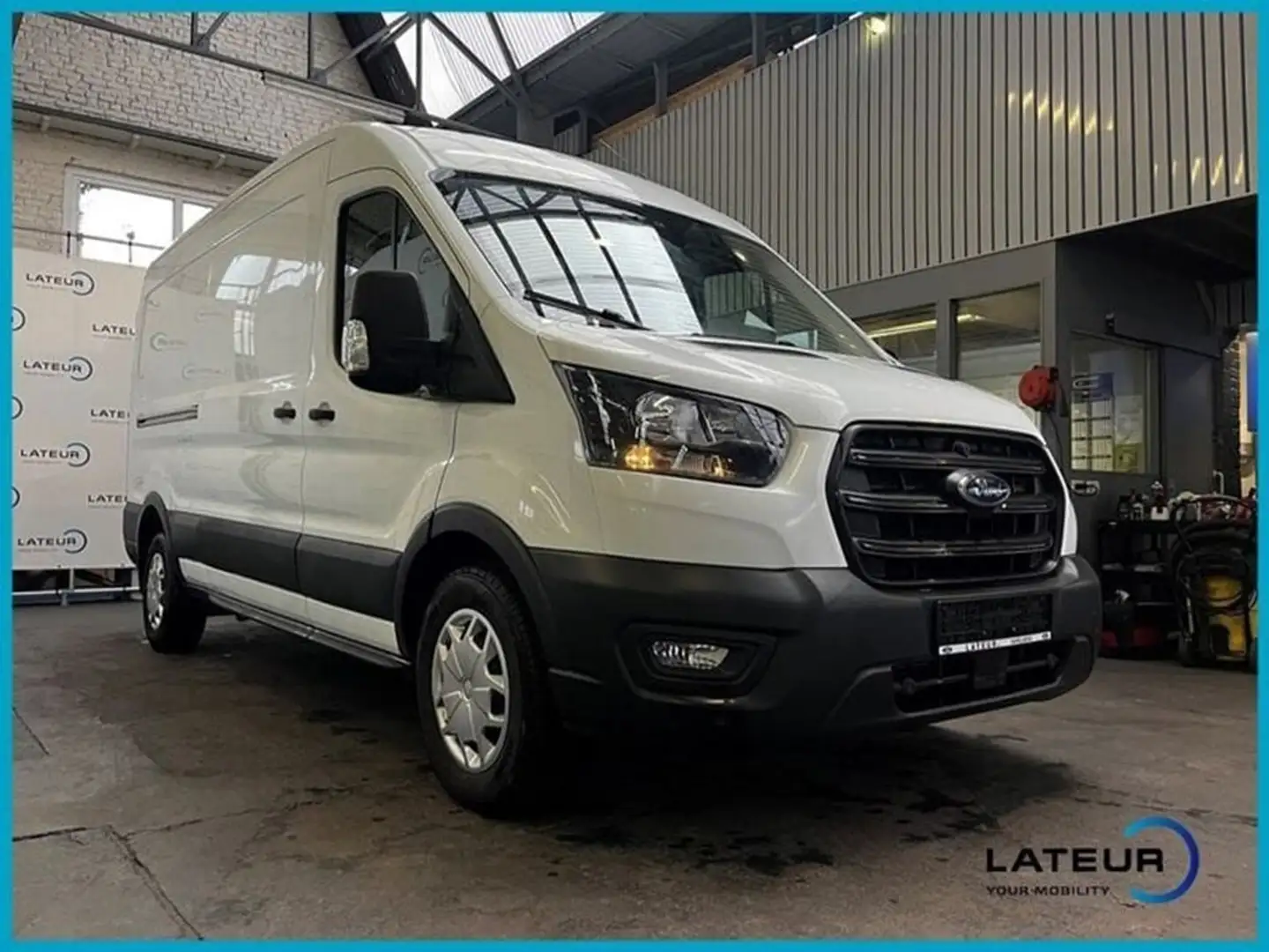 Ford Transit 2T L3H2 Trend 350L 2.0 Ecoblue 130Pk M6 Blanc - 1