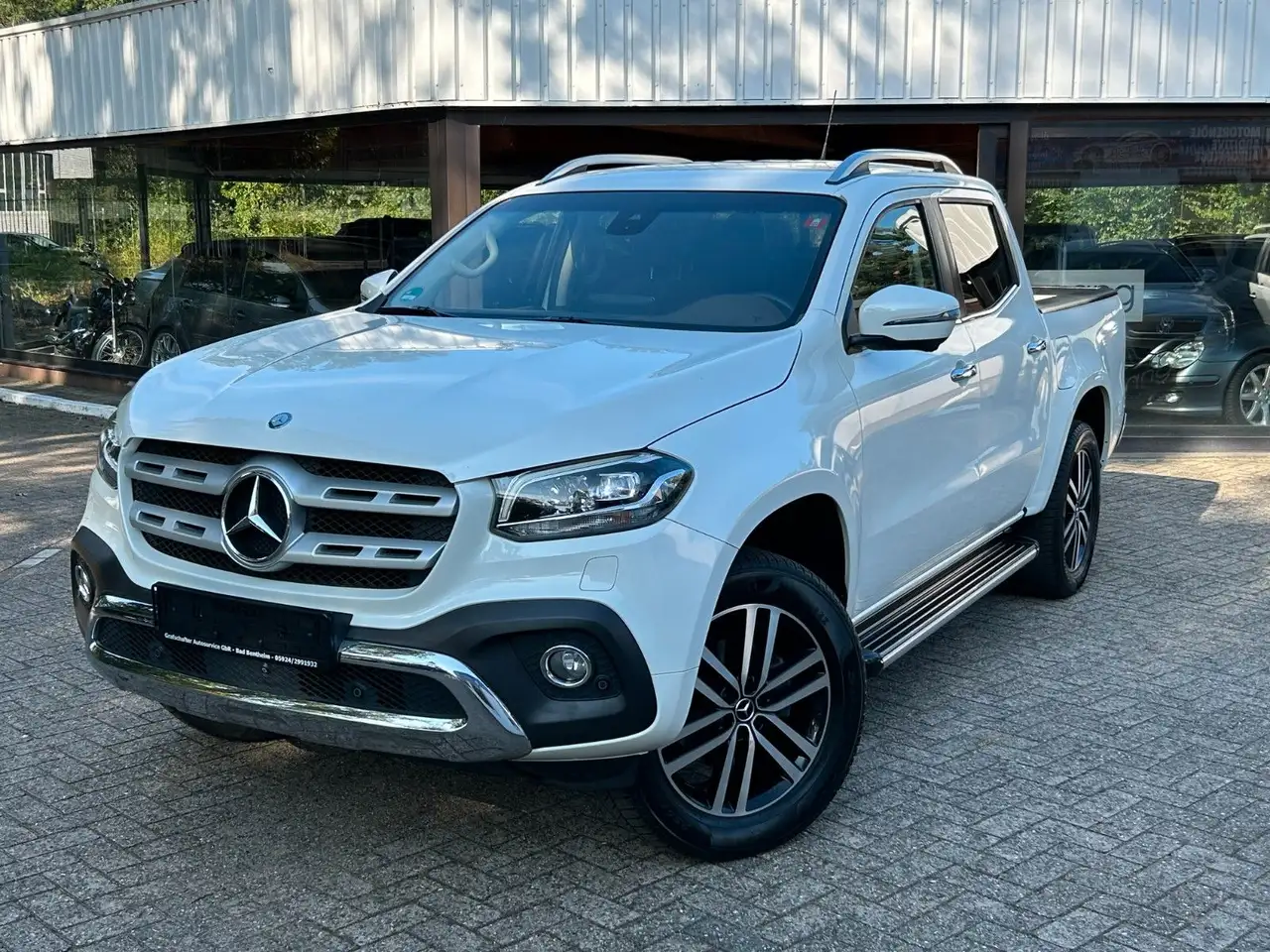 Mercedes-Benz X 250