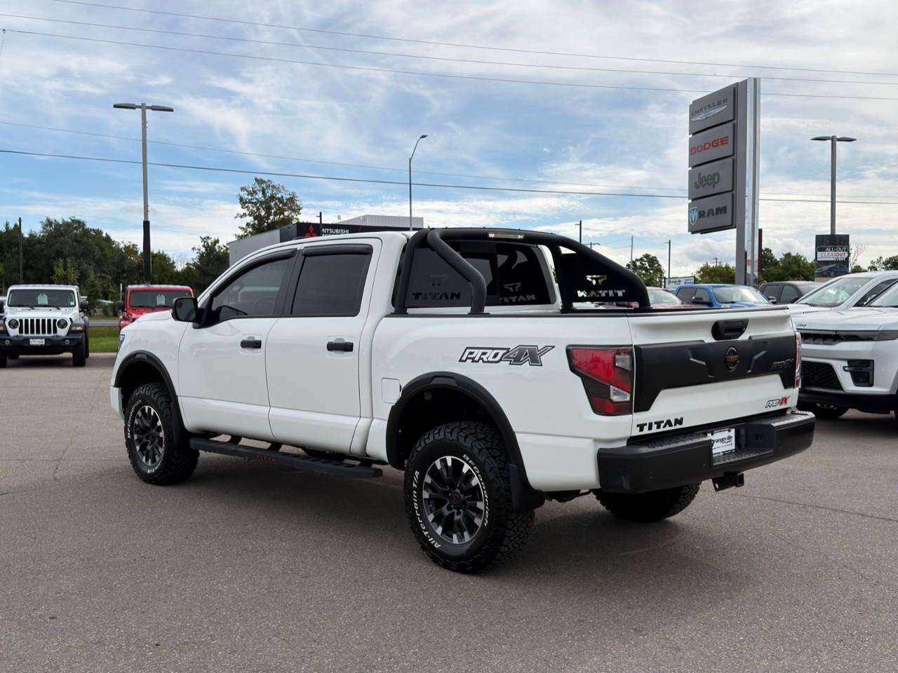2020 Nissan Titan — снимка 1