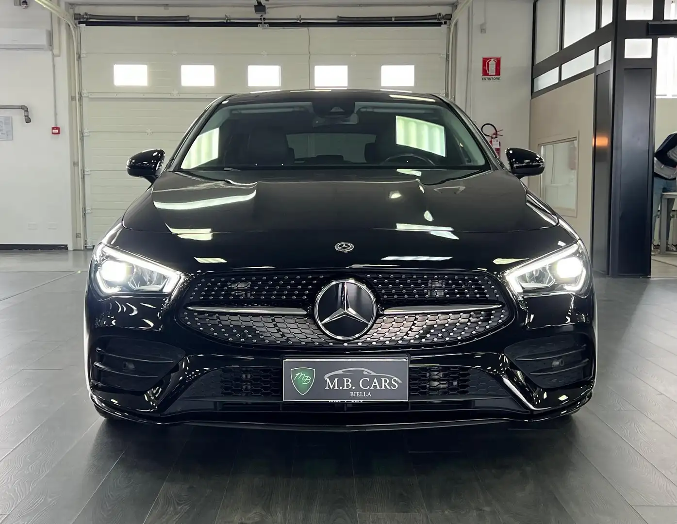 Mercedes-Benz CLA 200 CLA Shooting Brake 200 d Premium auto Noir - 2