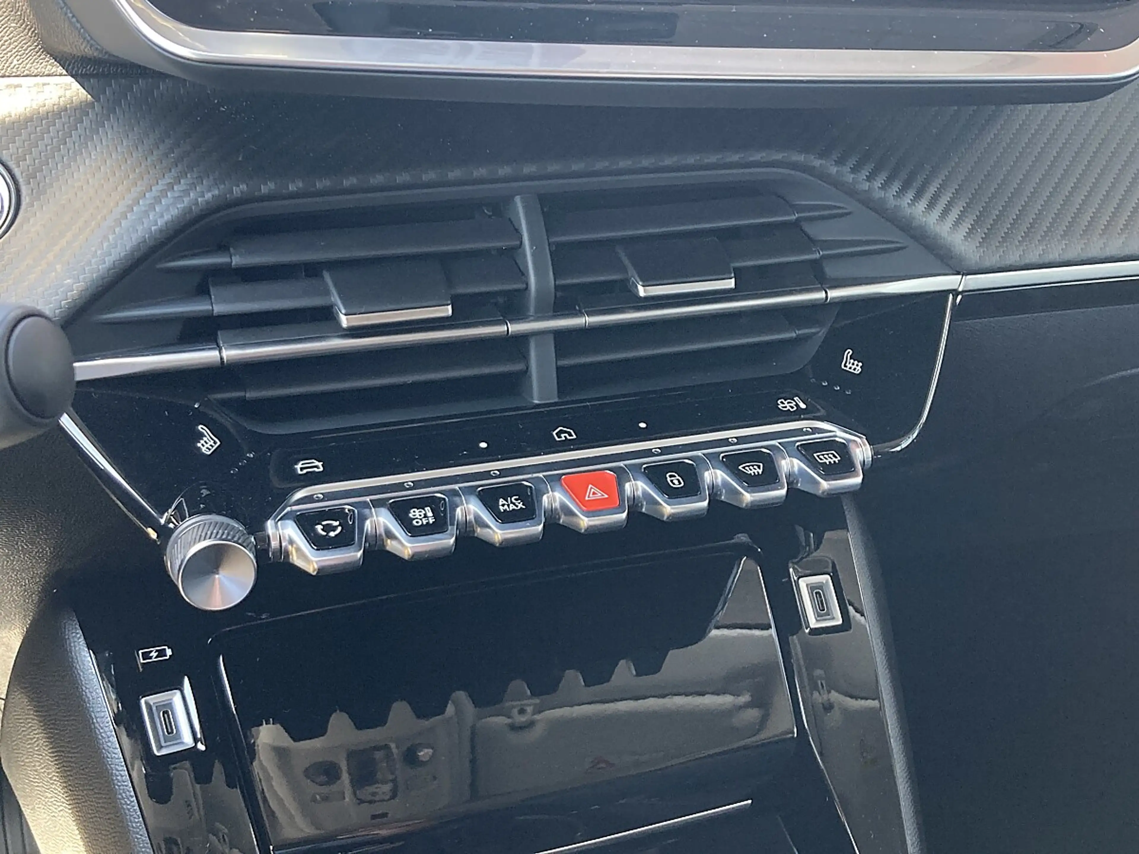 Peugeot 208 Allure Turbo 100 6-Gang manuell!inl.NAVIPACK!AK... — photo 12