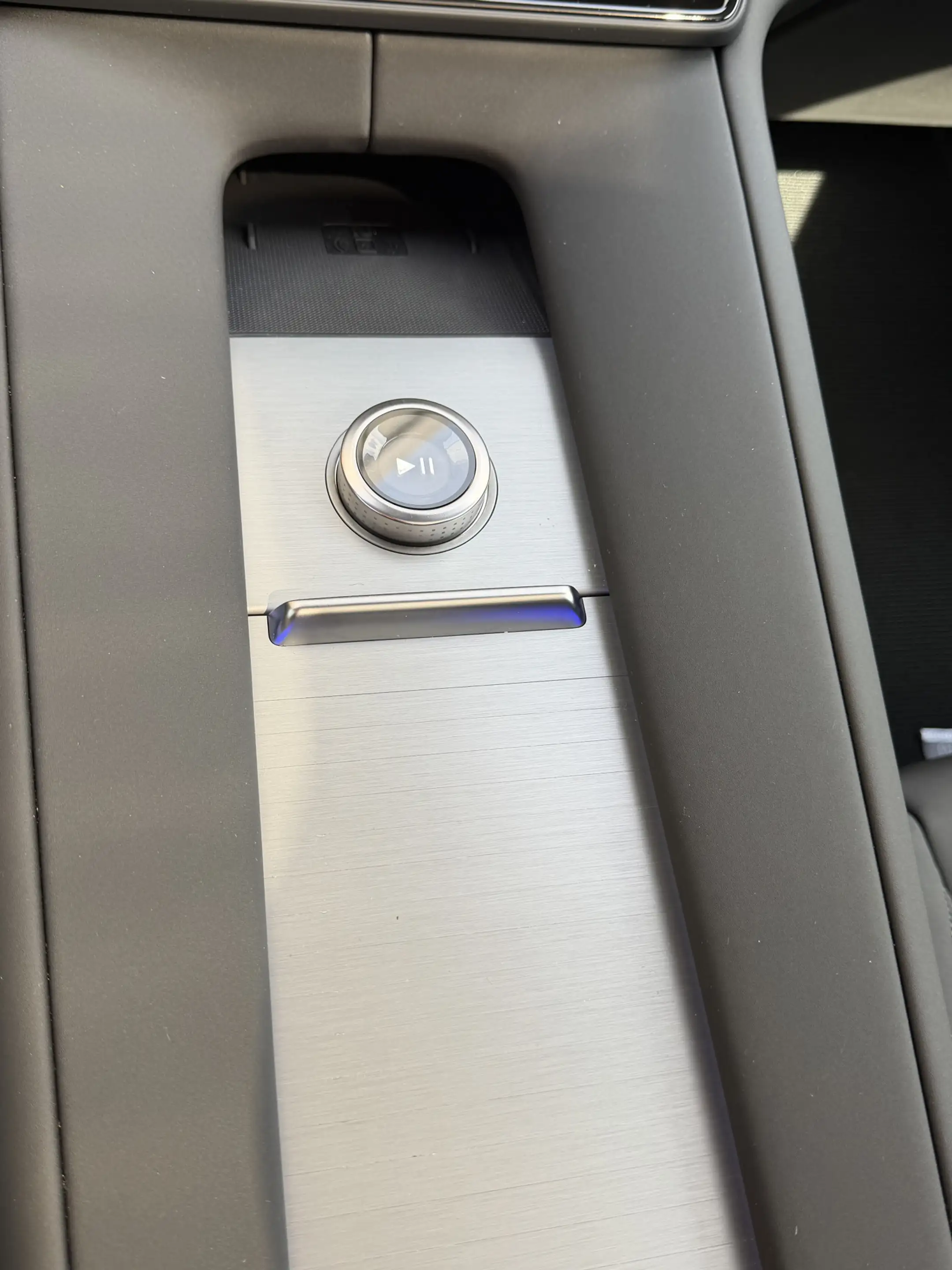 Polestar 4 Long Range Single motor 100 kWh Navigatie / Panora — photo 28