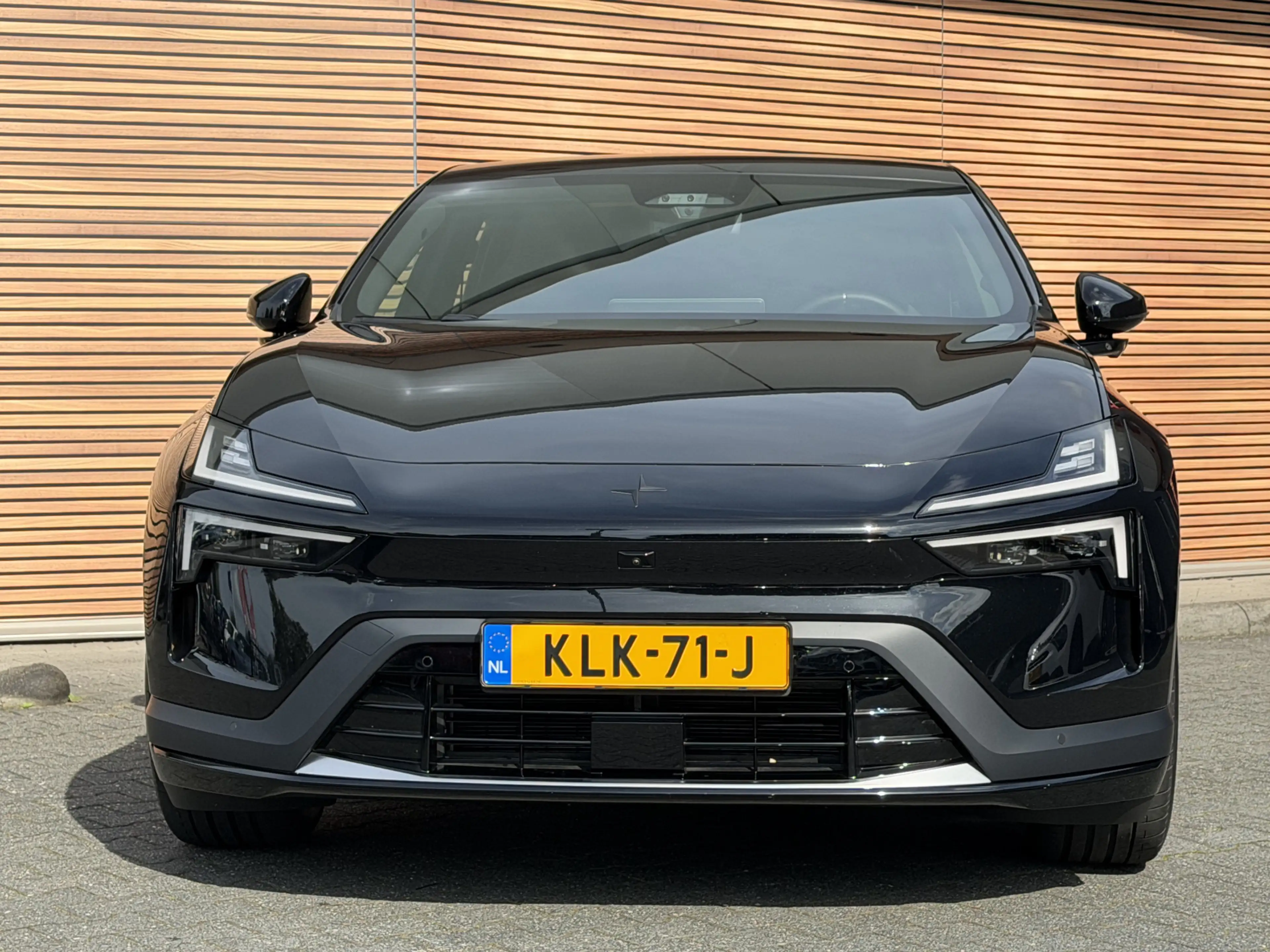 Polestar 4 Long Range Single motor 100 kWh Navigatie / Panora — photo 7