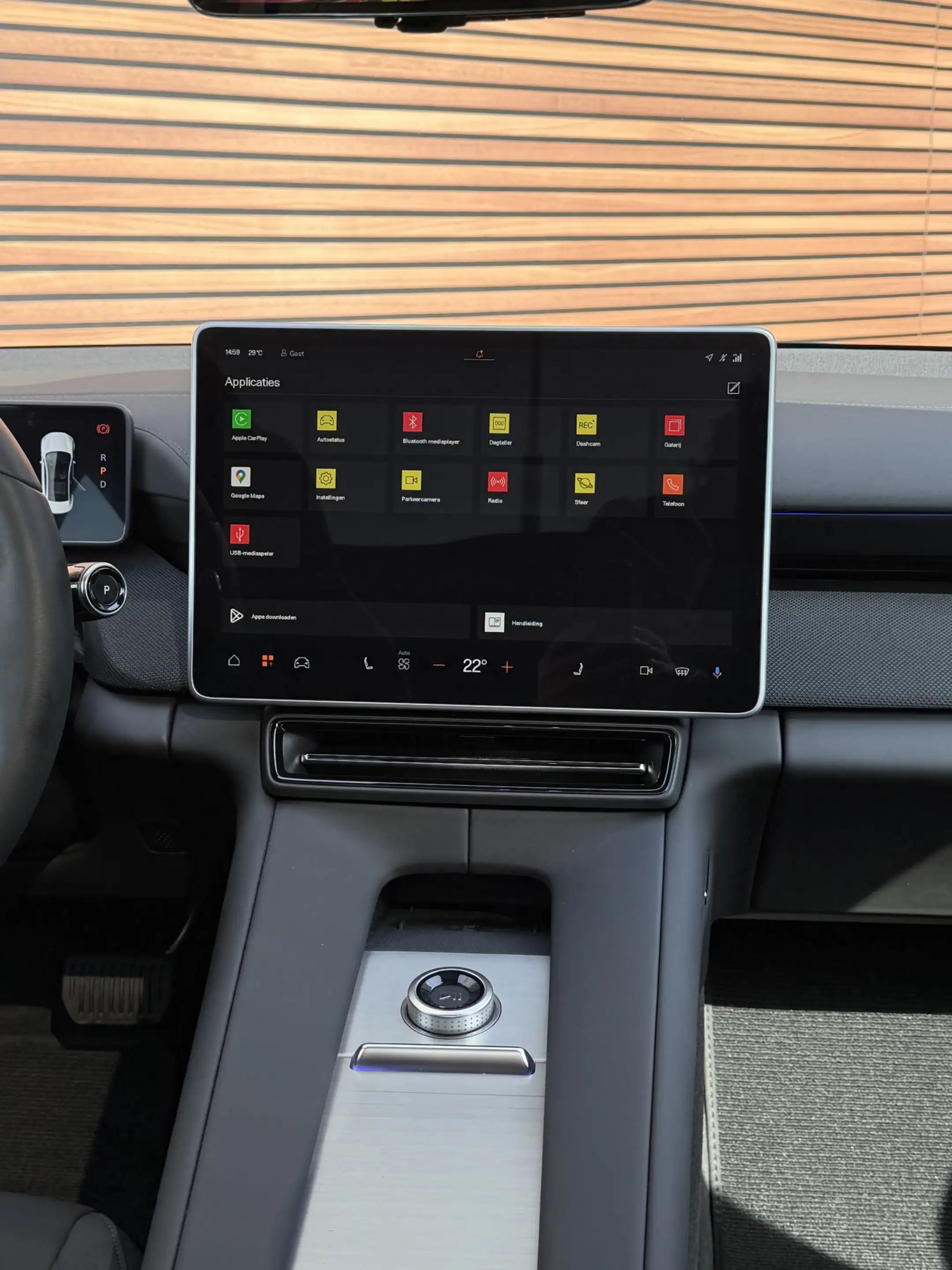 Polestar 4 Long Range Single motor 100 kWh Navigatie / Panora — photo 17