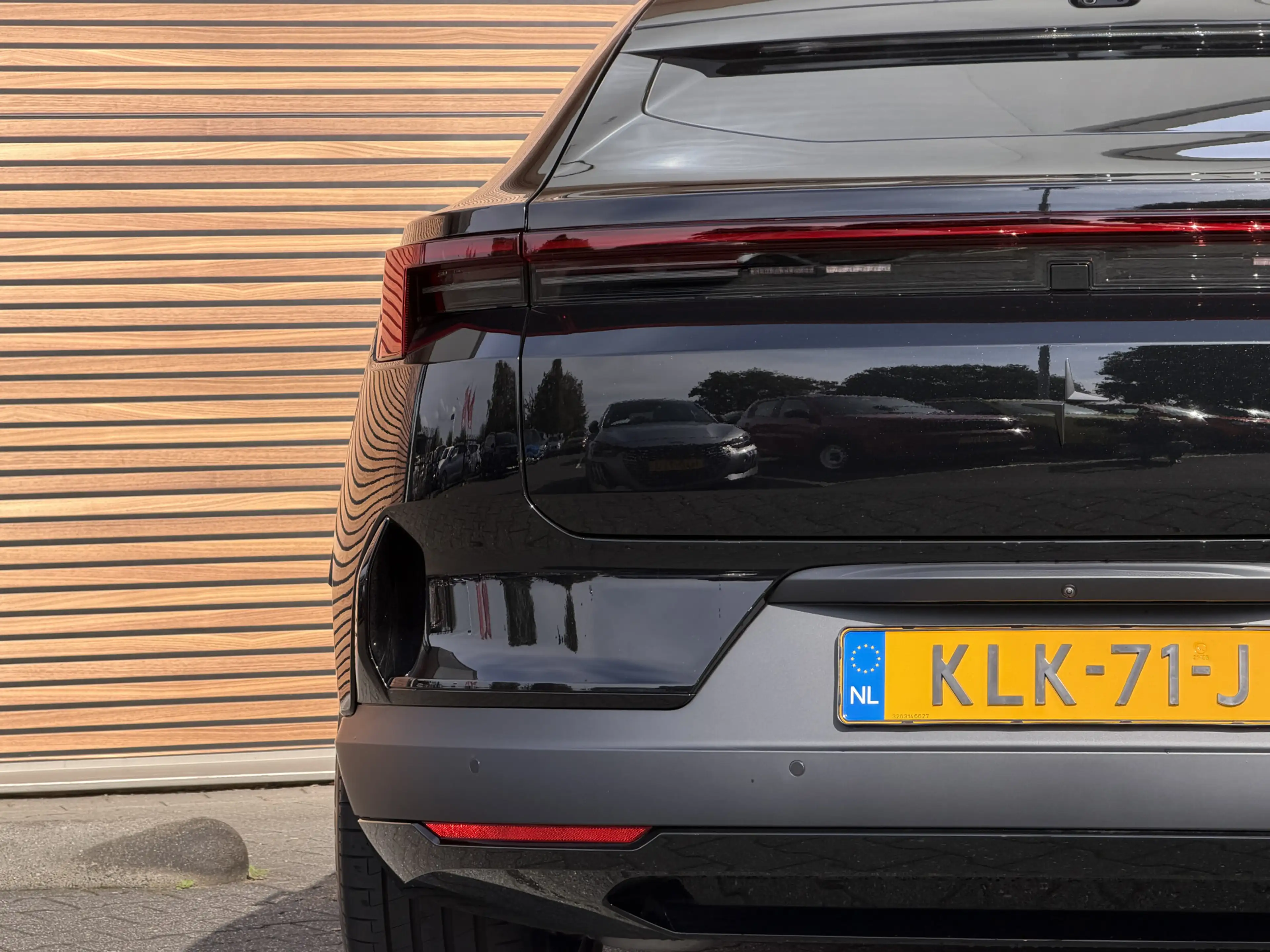 Polestar 4 Long Range Single motor 100 kWh Navigatie / Panora — photo 15