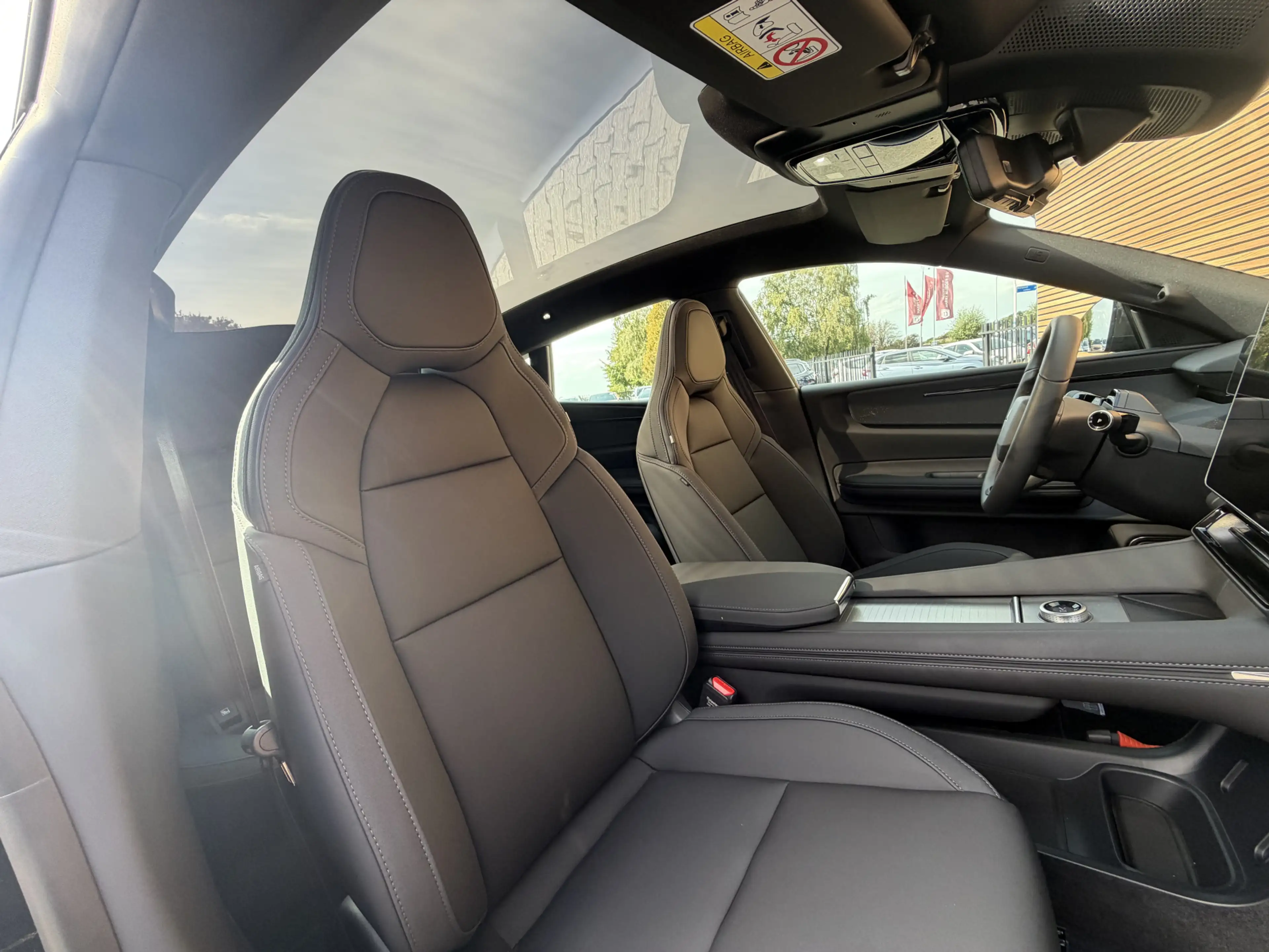 Polestar 4 Long Range Single motor 100 kWh Navigatie / Panora — photo 4