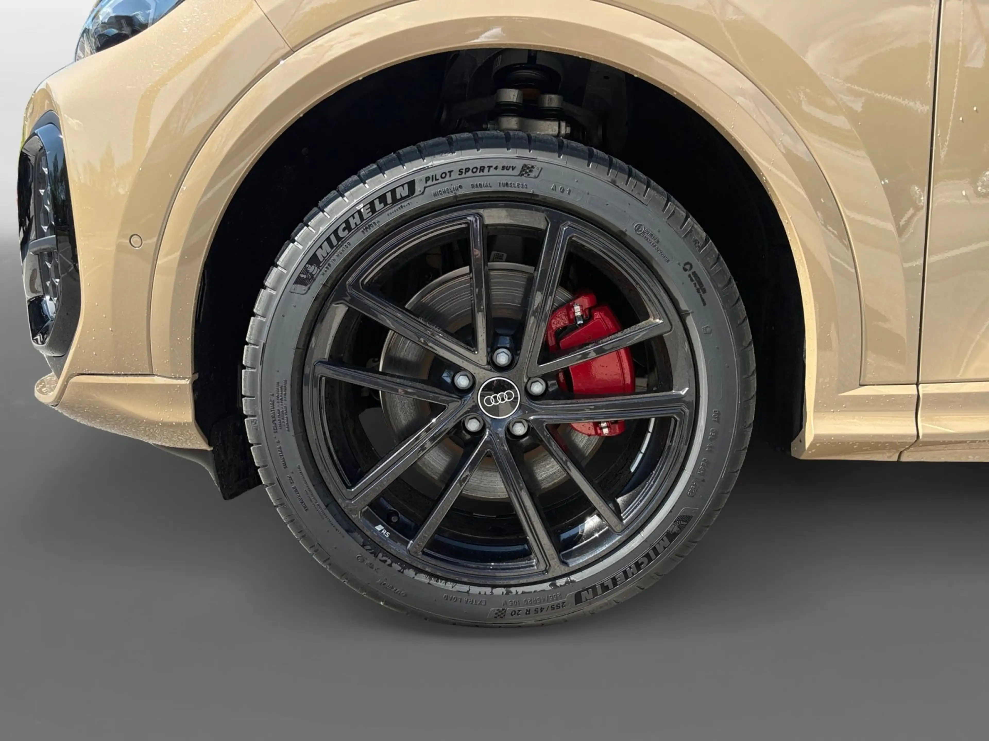 Audi Q5 TDI 150 kW S-Line/gold-sw/Tech+/Pan/20 — photo 5
