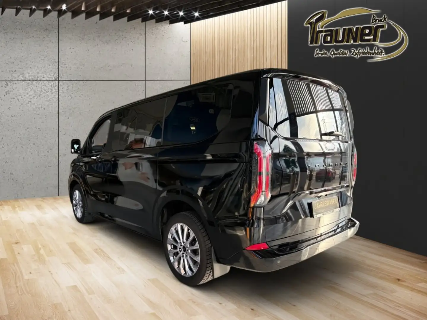 Ford Tourneo Custom 2,0 EcoBlue 320 L1H1 Titanium X Schwarz - 2