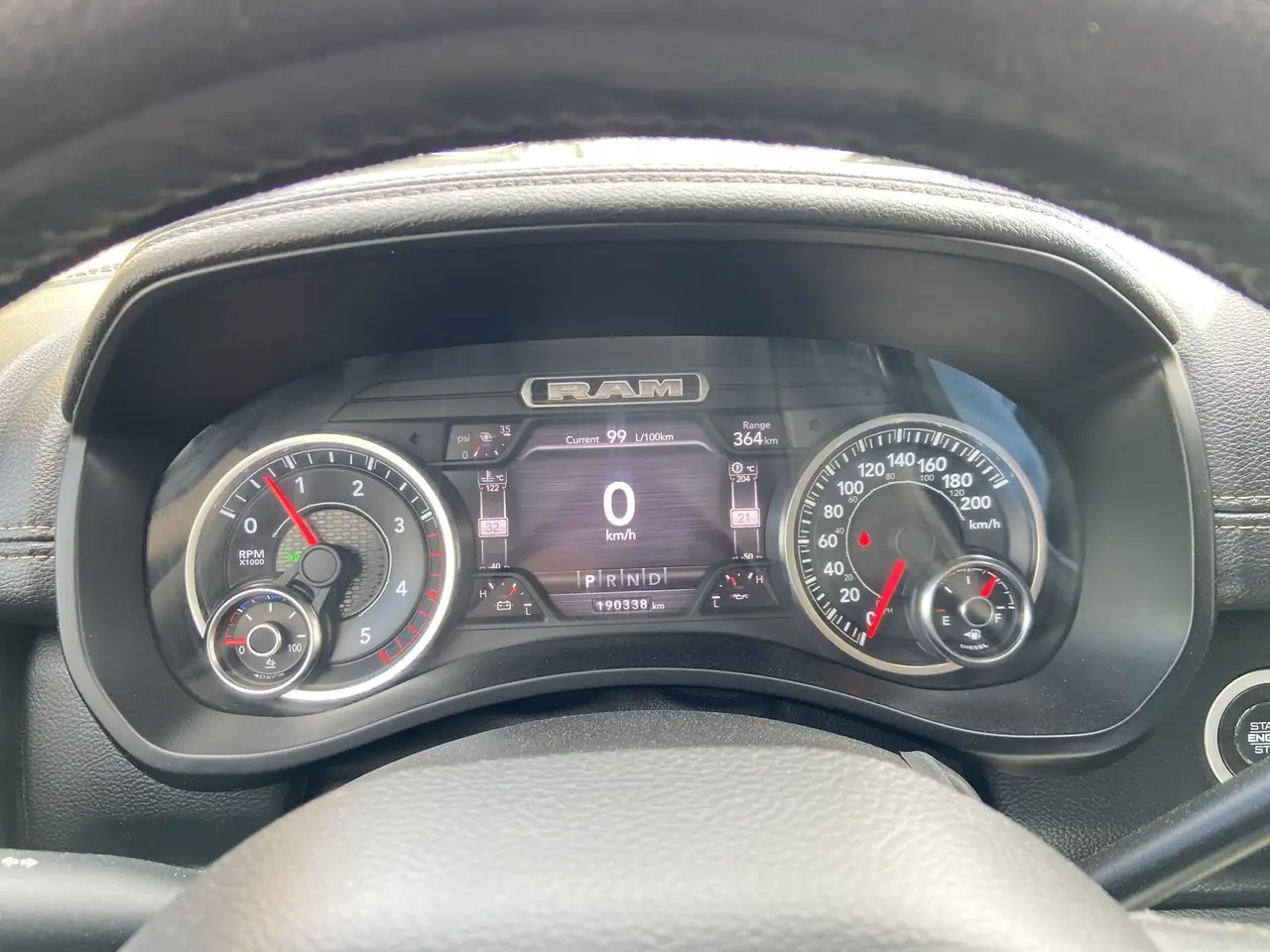 RAM 3500 снимка RAM 3500