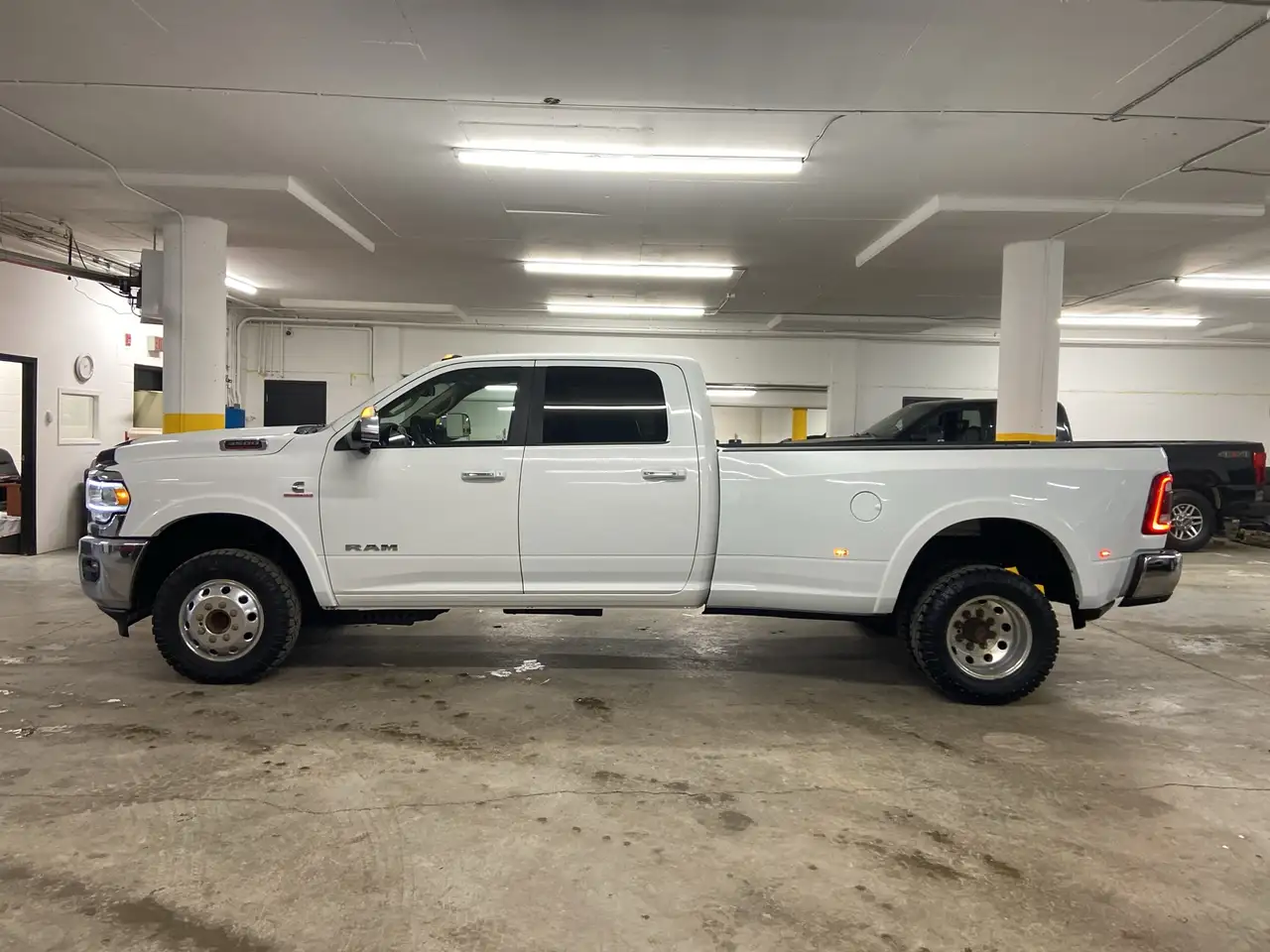 RAM 3500 снимка RAM 3500