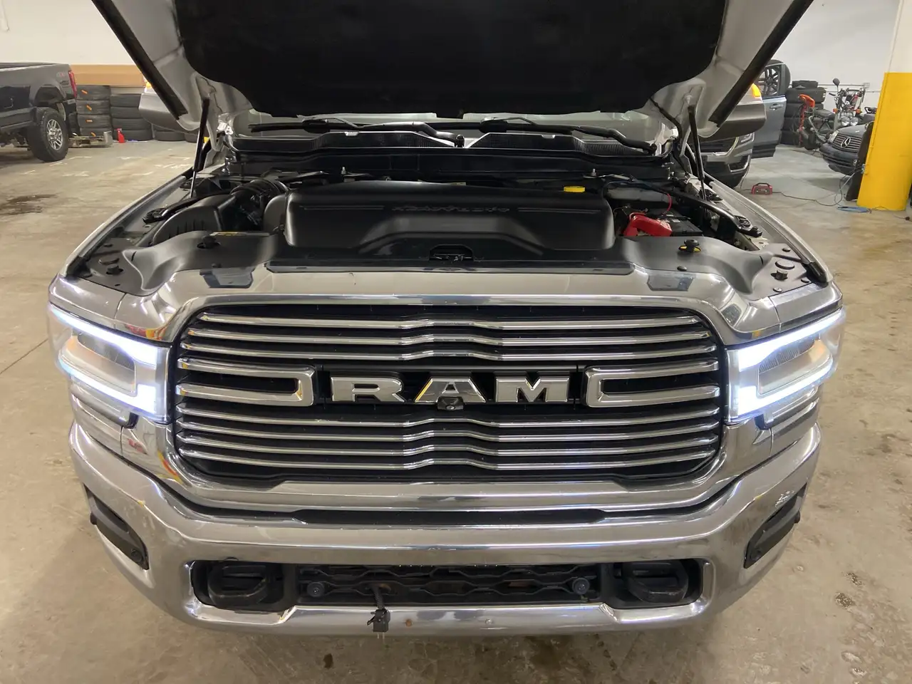 RAM 3500 снимка RAM 3500