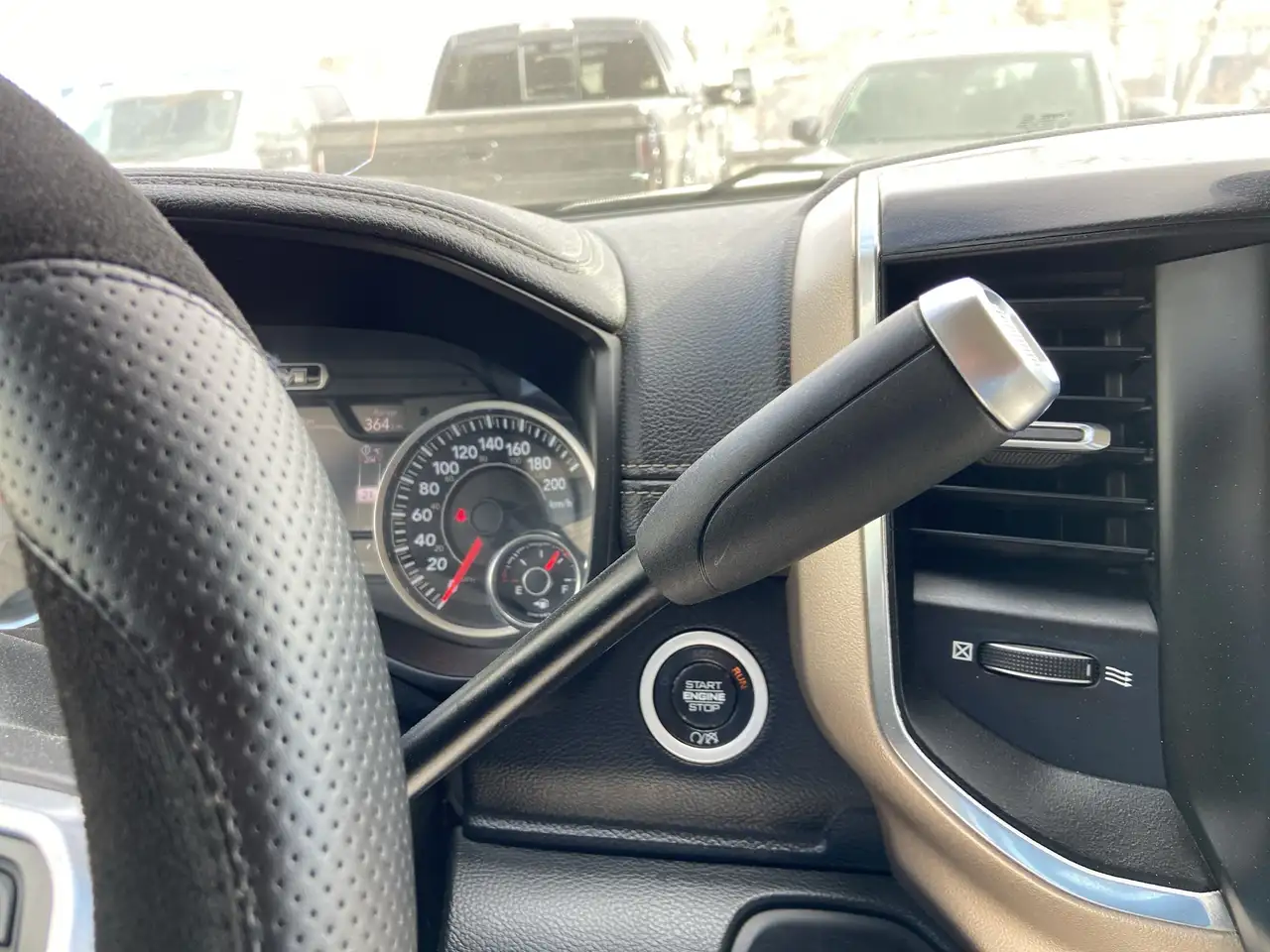 RAM 3500 снимка RAM 3500