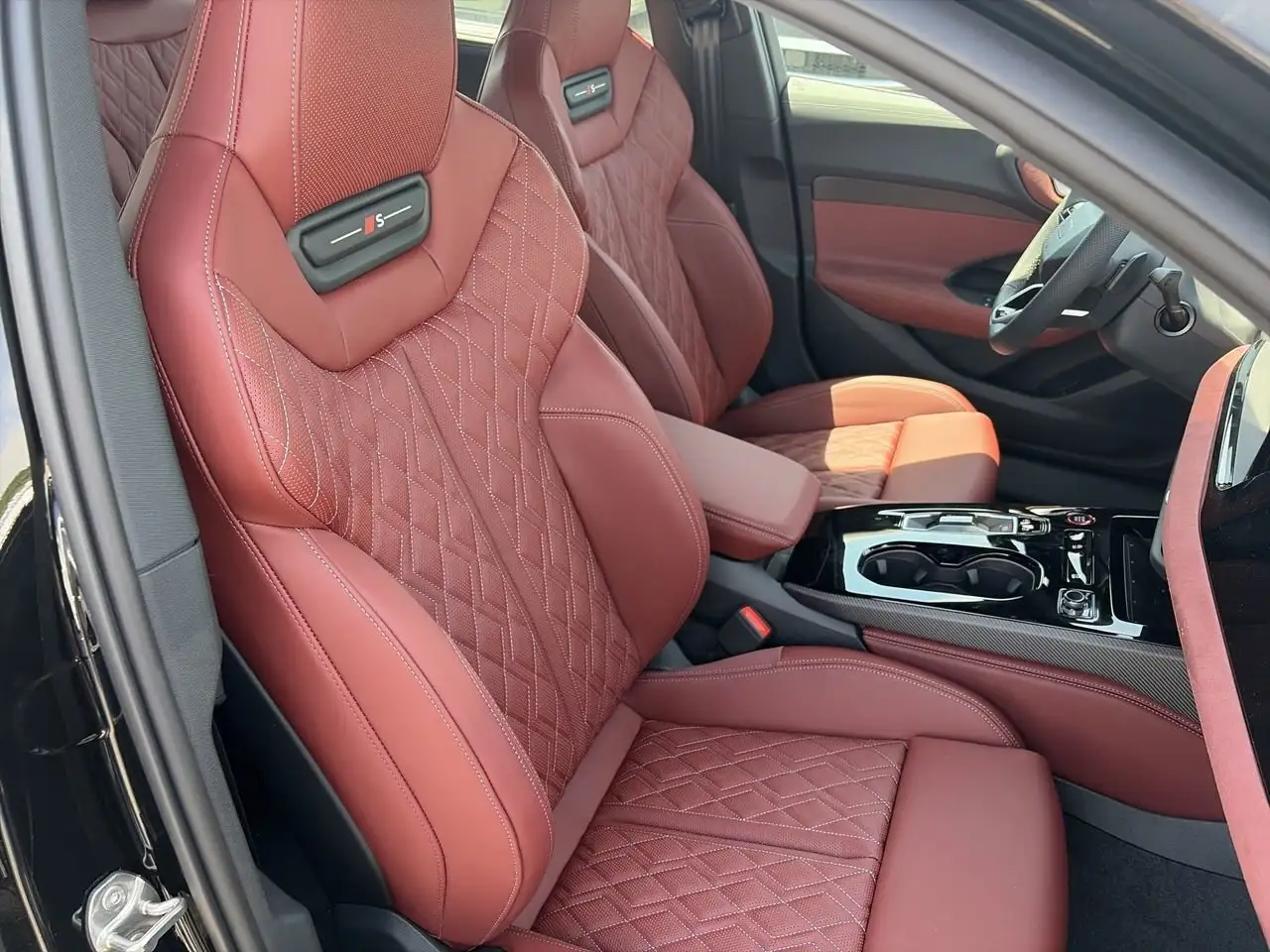 Audi S5 снимка Audi S5