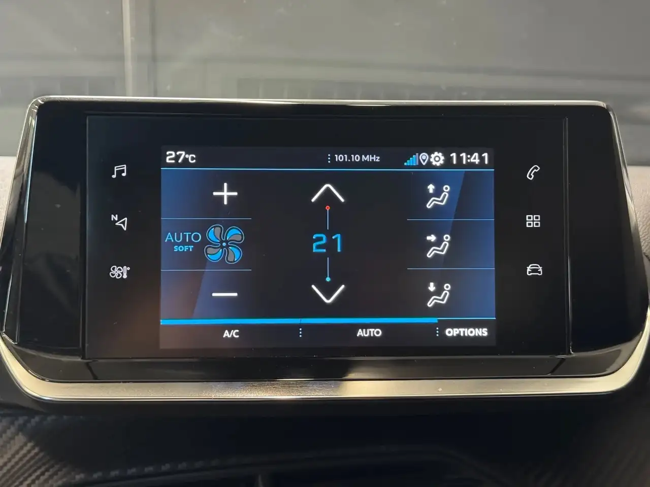 Peugeot 2008 2008 — photo 28