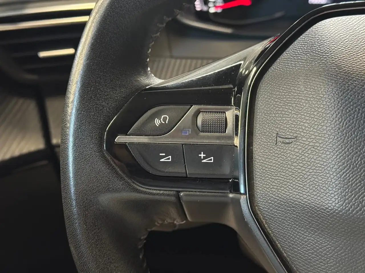 Peugeot 2008 2008 — photo 21