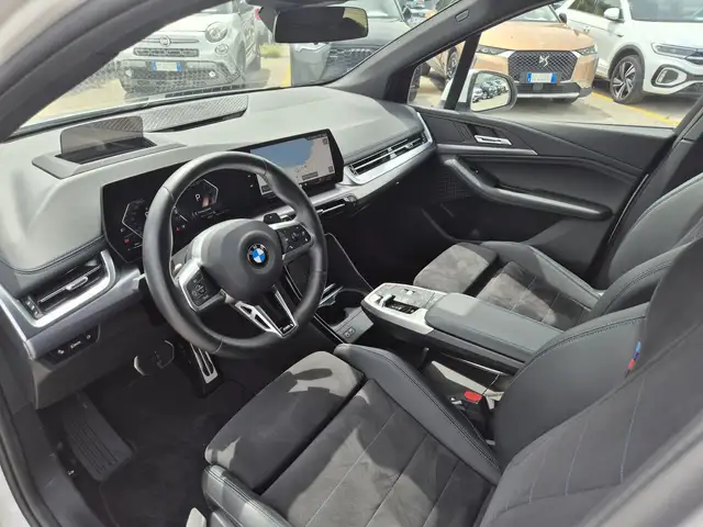 BMW 2 Series view 6