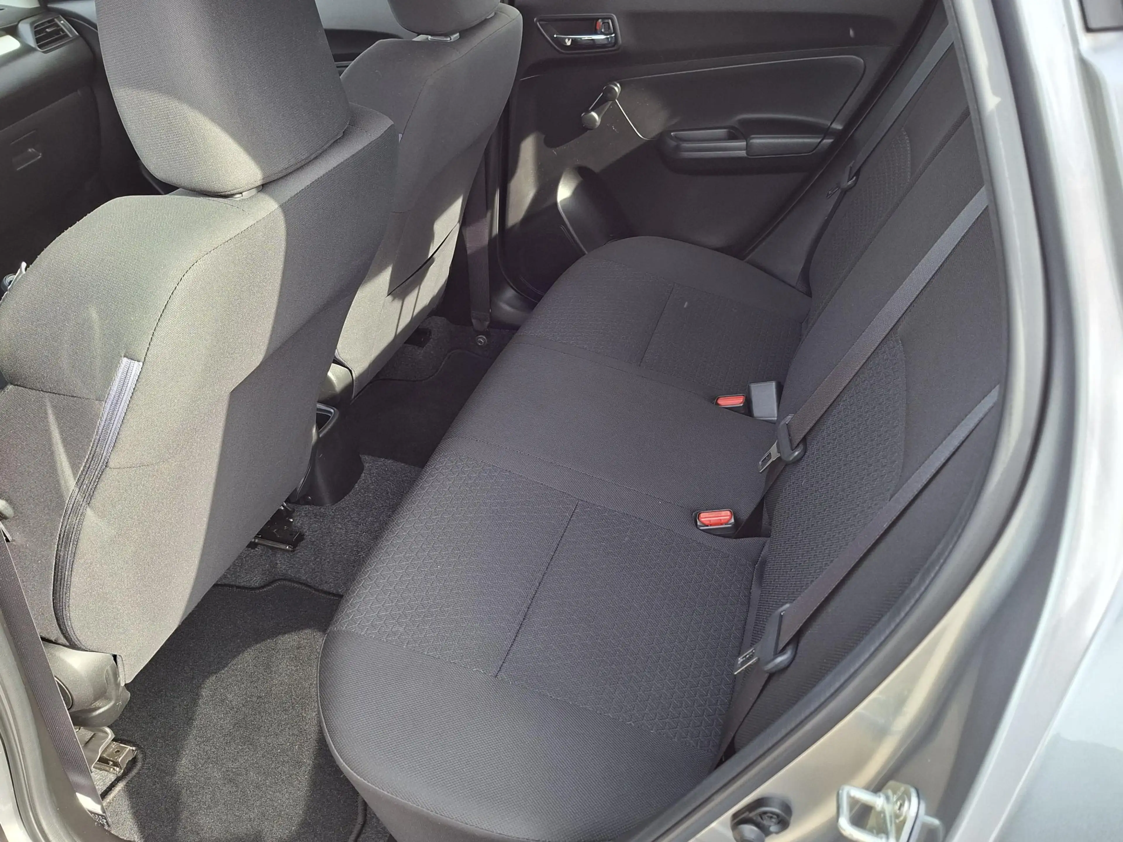 Suzuki Swift 1.2 Comfort Smart Hybrid Lmv/Bluetooth — photo 8