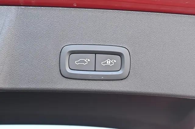 Volvo XC40 view 7