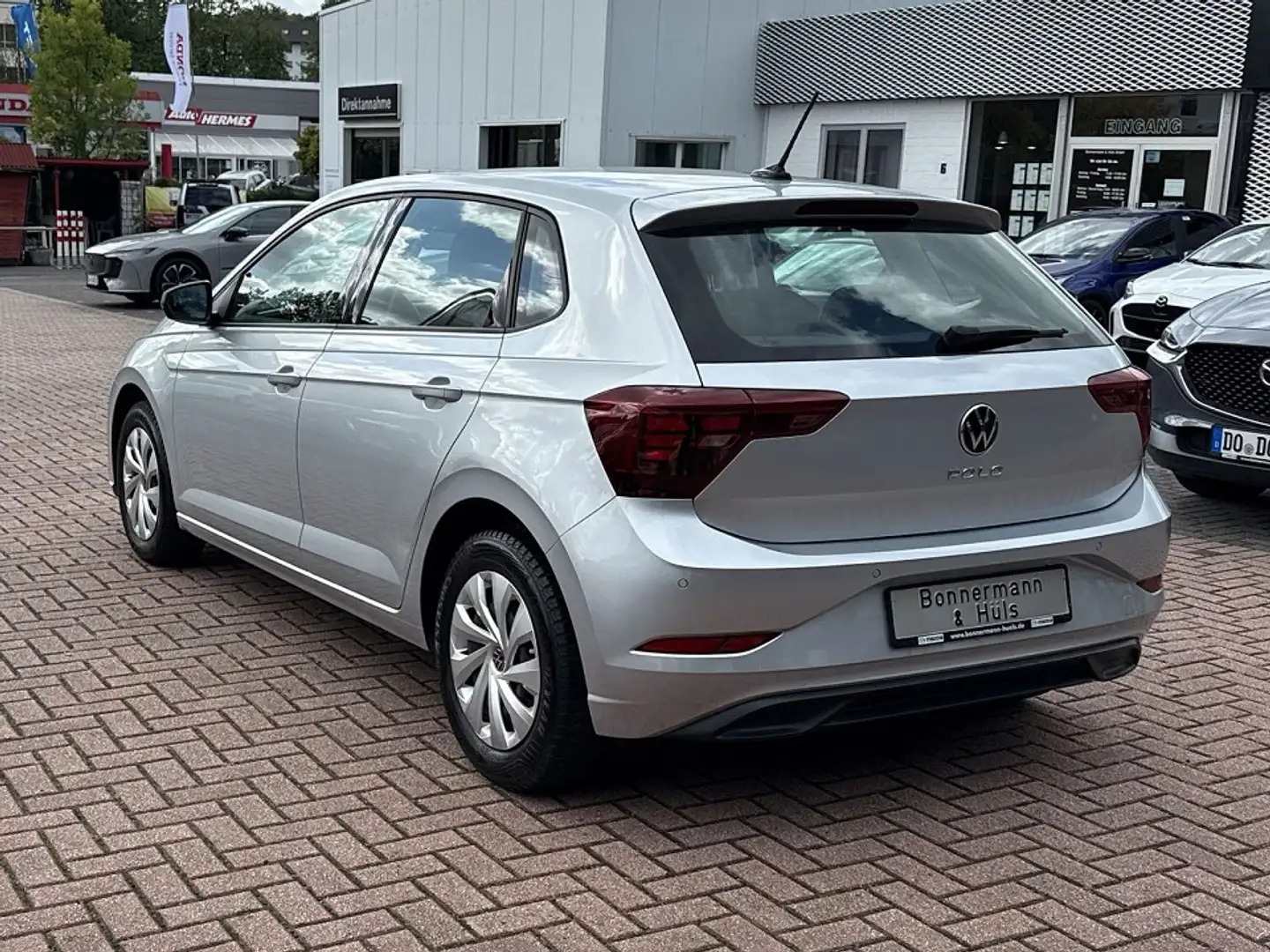 Volkswagen Polo 1.0 Life *Navi* Silber - 2