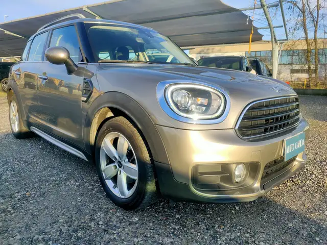 MINI One D Countryman 2019 1.5 automatica neopatentati IVA DETRAIBILE