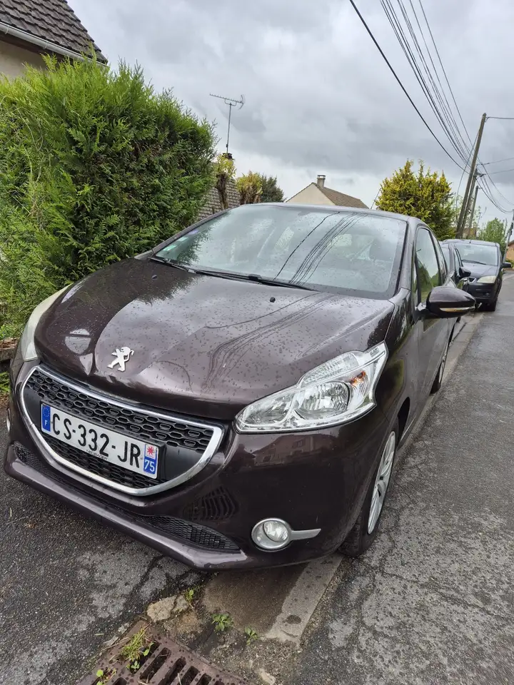 Peugeot 208 1.2 VTi 82ch BVM5 Active