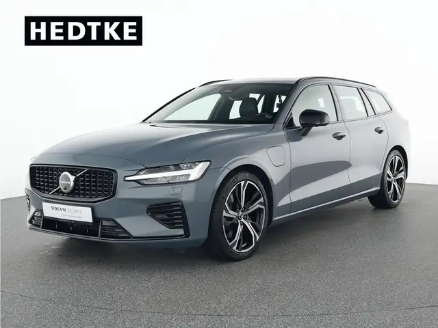 Volvo V60 T6 Recharge AWD Plus Dark 19"+AHK+PANO+360°