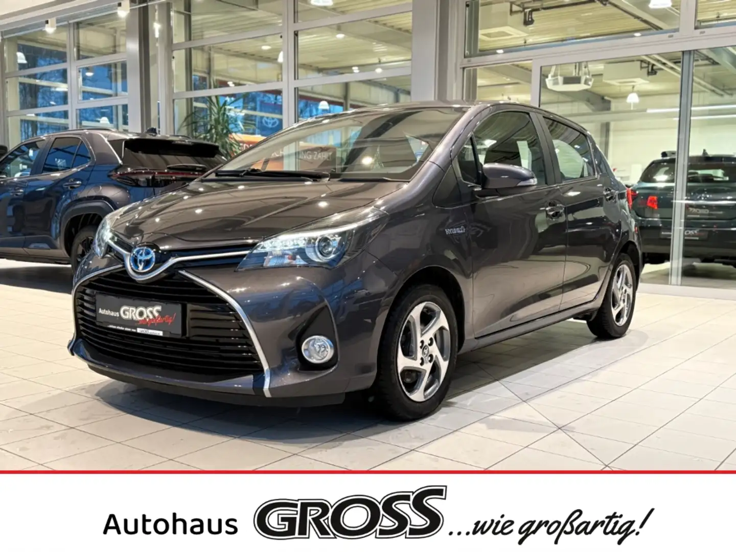 Toyota Yaris Comfort Hybrid Mehrzonenklima Keyless Entry Keyles Grau - 1