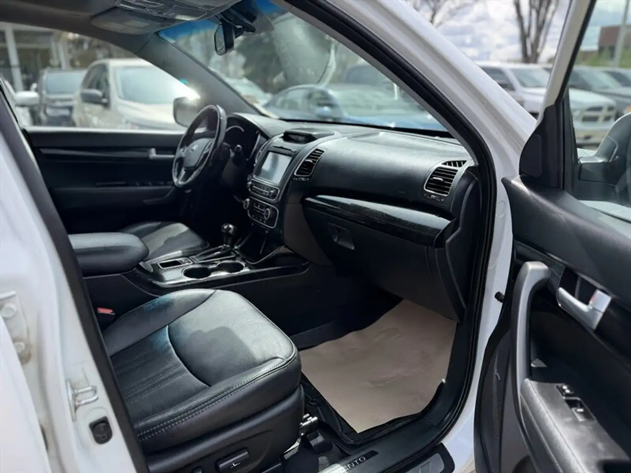 Kia Sorento снимка Kia Sorento