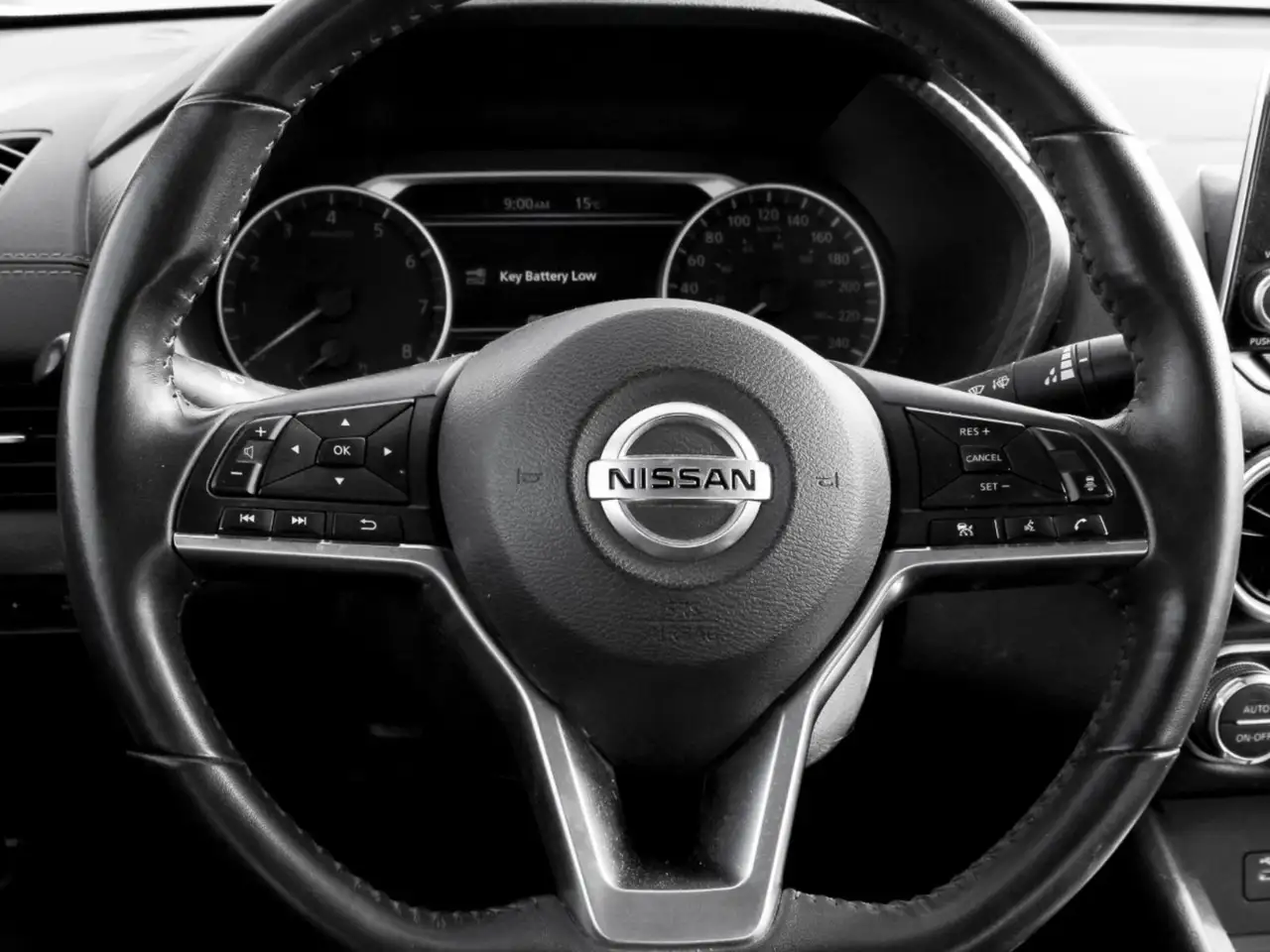 Nissan Sentra снимка Nissan Sentra