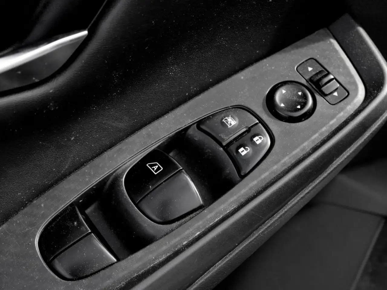 Nissan Sentra снимка Nissan Sentra