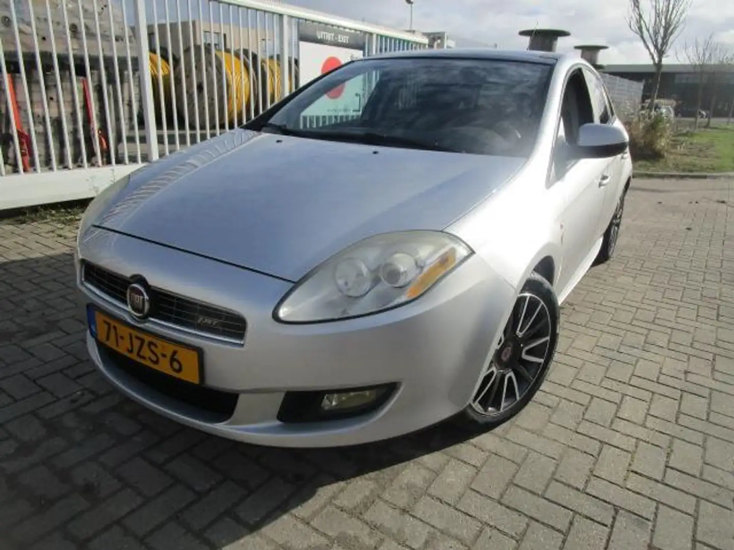 Fiat Bravo 1.4 T-Jet Edizione Sport, Automaat, Pano Grey - 1