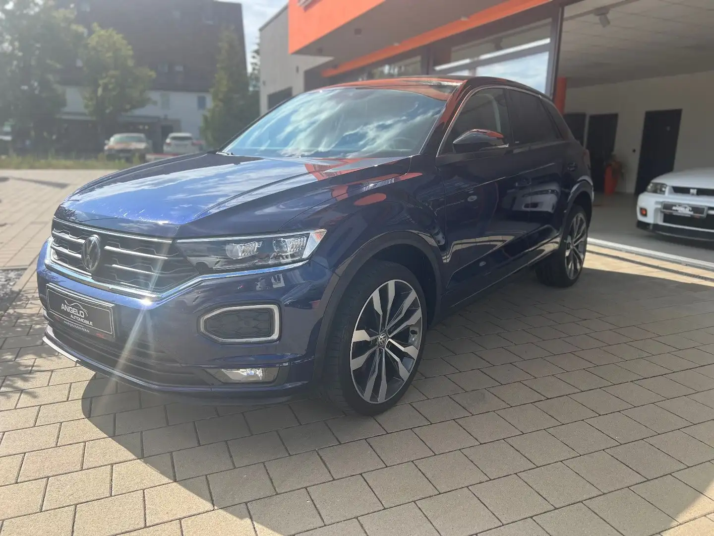 Volkswagen T-Roc 1,5 TSI R-Line DSG*LED*ACC* Blau - 1