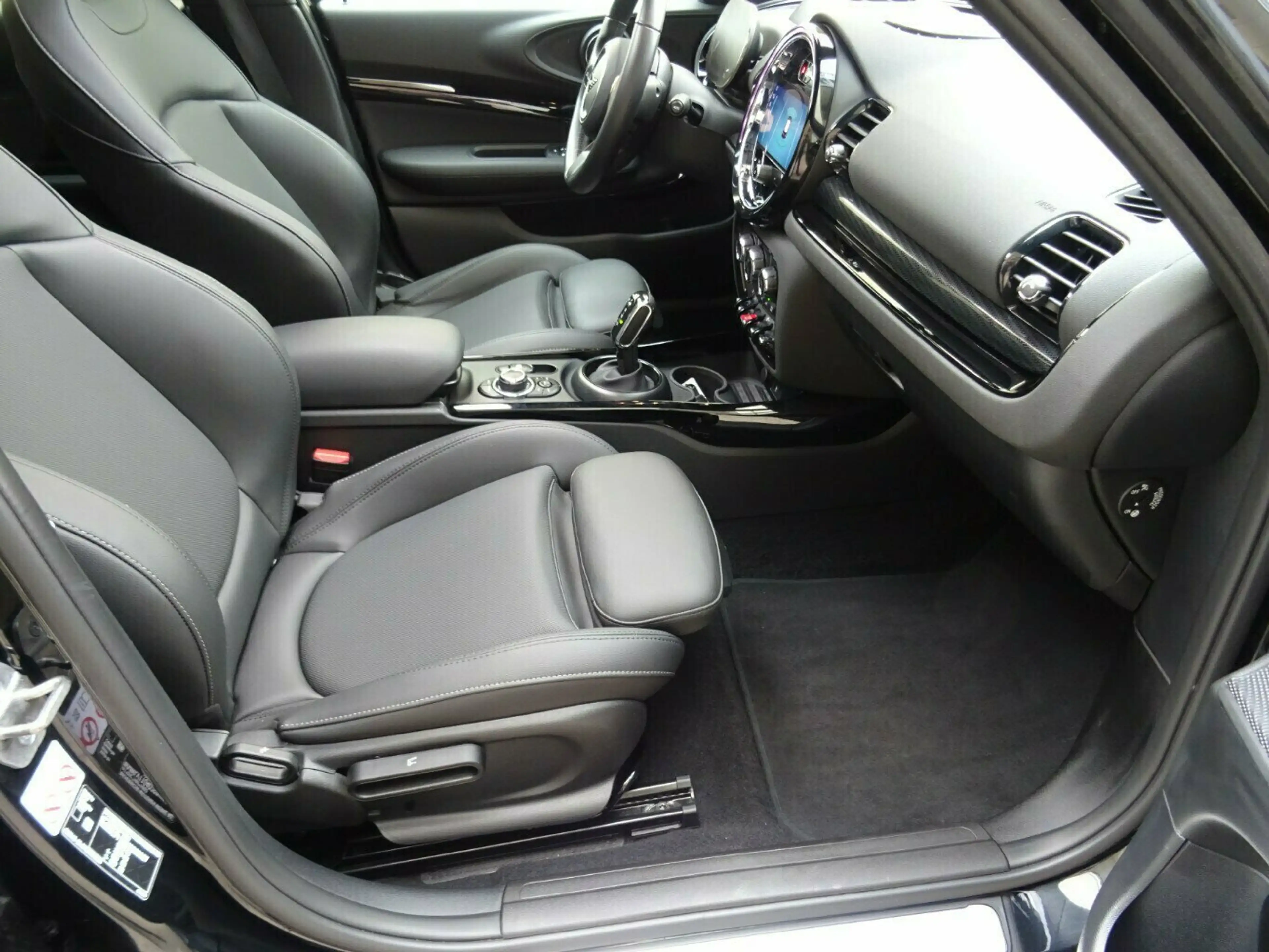 MINI One Clubman Classic Trim Autom,Leder,CarPlay — photo 6