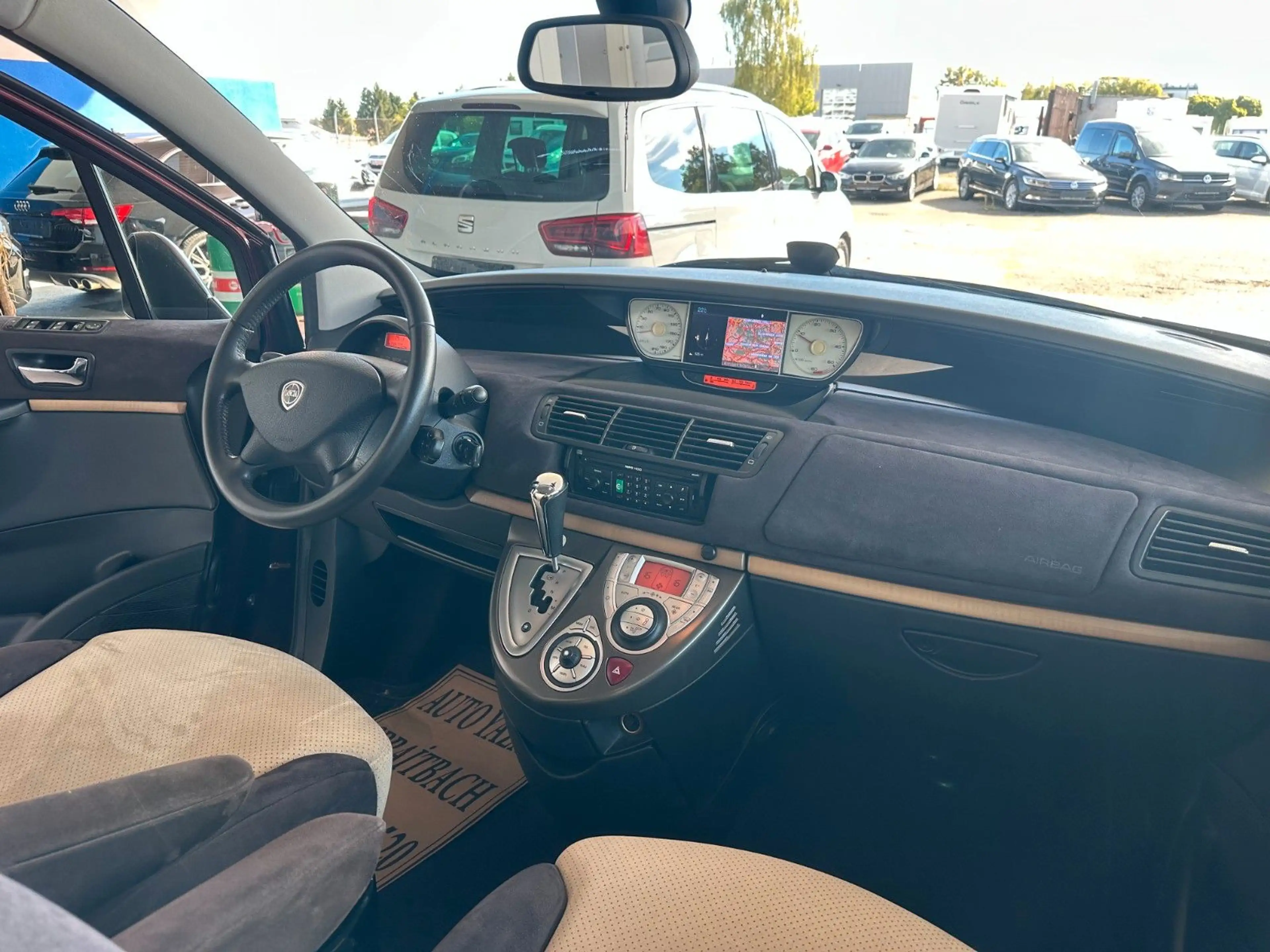 Lancia Phedra 2.2 16V Multijet Platino / NAVI / 7 Sitze — photo 11