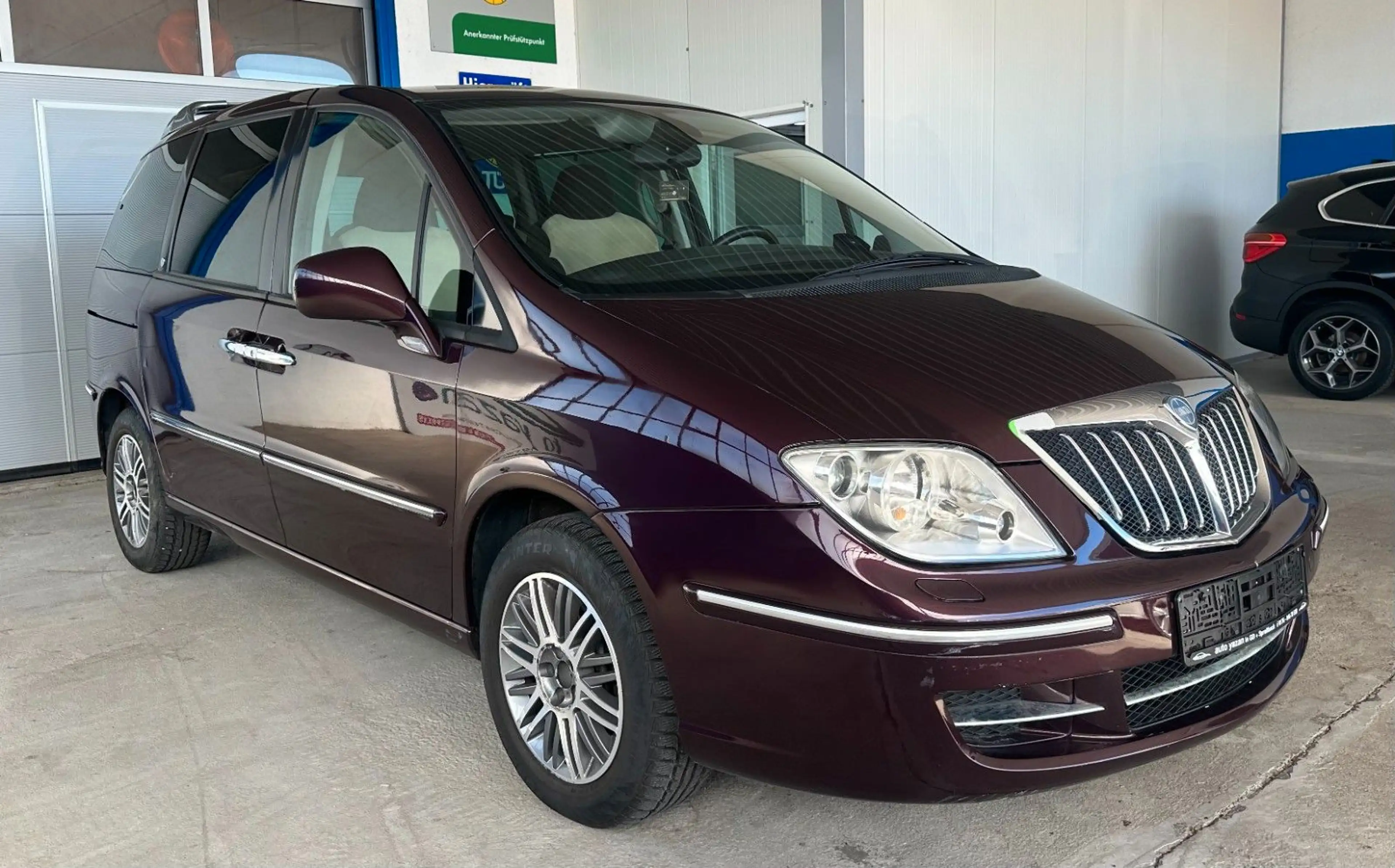Lancia Phedra 2.2 16V Multijet Platino / NAVI / 7 Sitze — photo 4