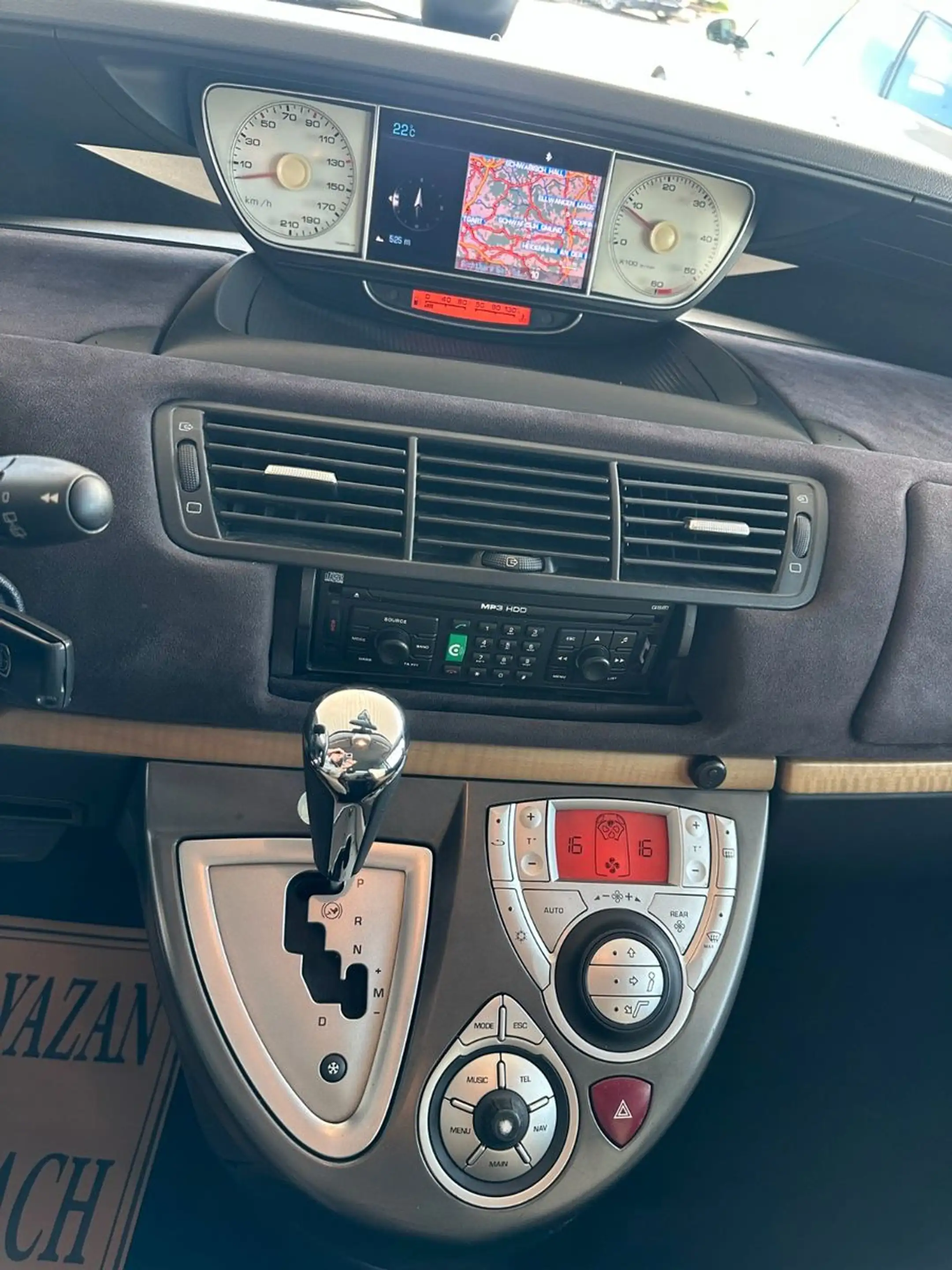 Lancia Phedra 2.2 16V Multijet Platino / NAVI / 7 Sitze — photo 19