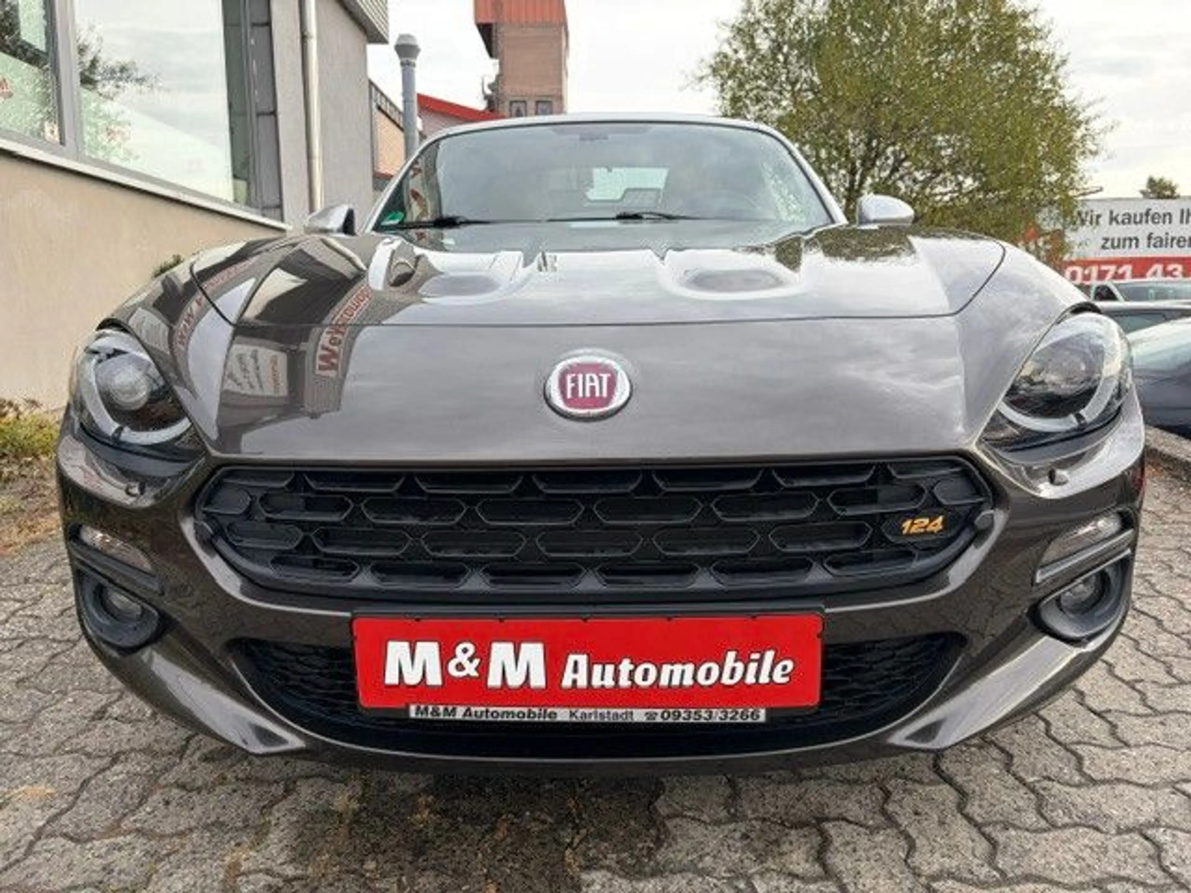 Fiat 124 Spider Lusso Autom. *LEDER braun+RF-KAM+LED* — photo 2