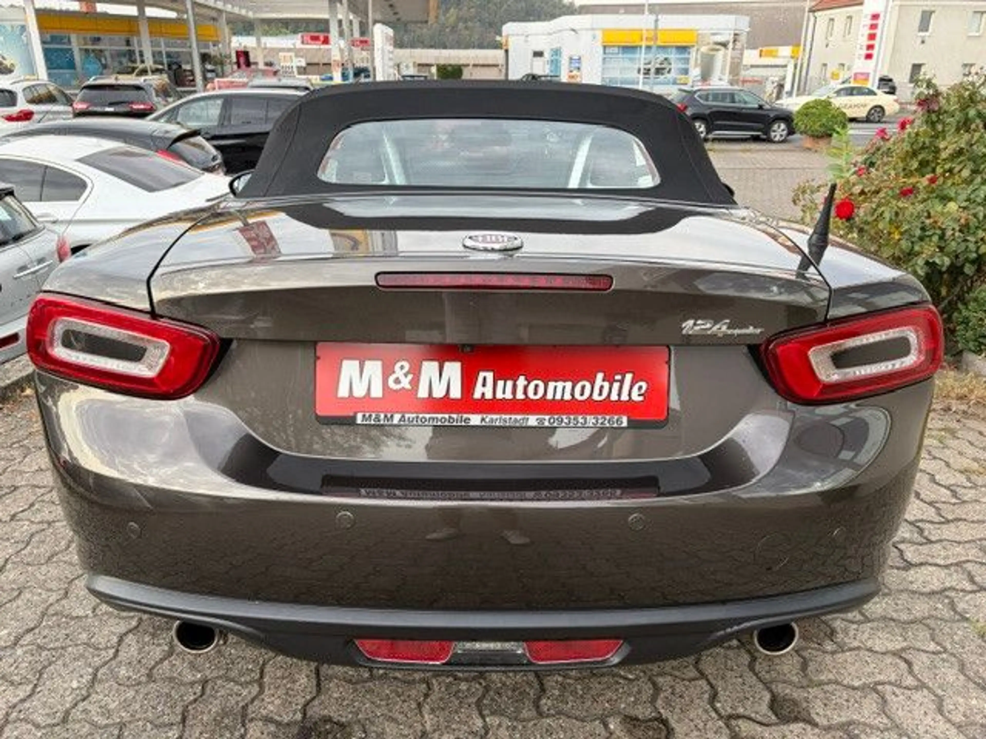 Fiat 124 Spider Lusso Autom. *LEDER braun+RF-KAM+LED* — photo 6