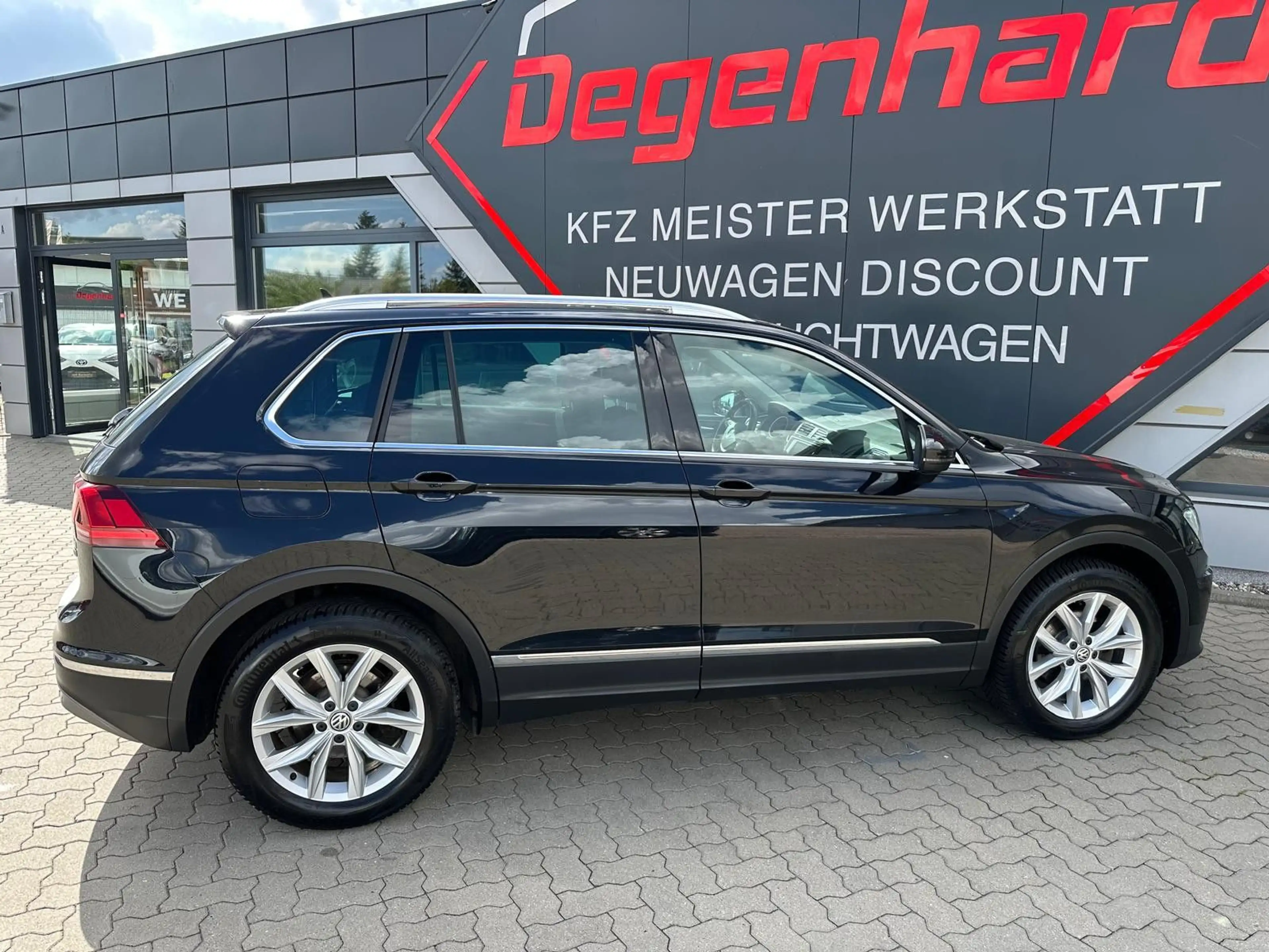 Volkswagen Tiguan 2.0 TDI Highline 4Motion ACC NAV KAMERA — photo 11