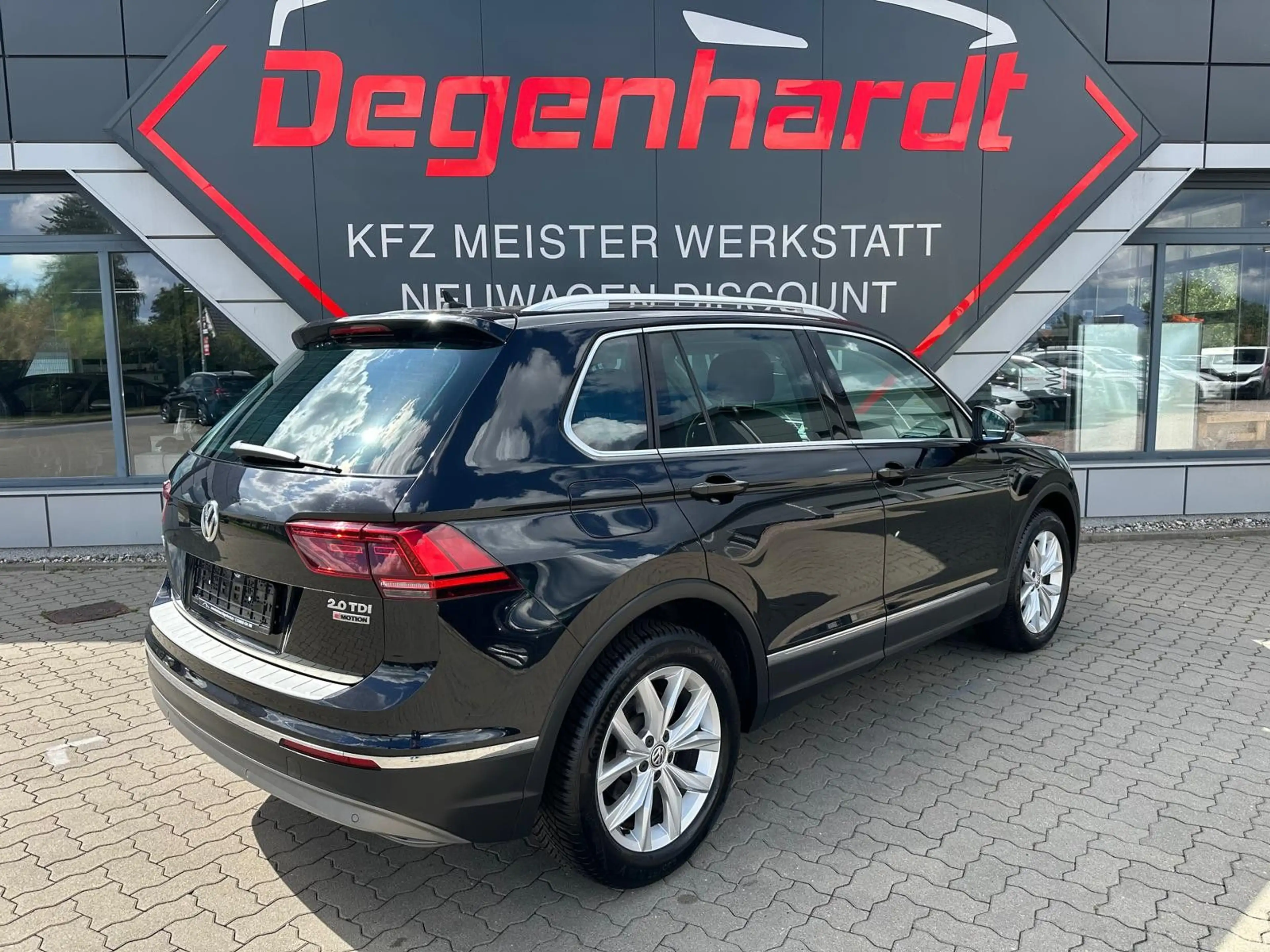Volkswagen Tiguan 2.0 TDI Highline 4Motion ACC NAV KAMERA — photo 9