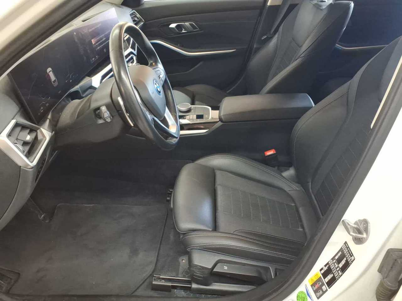 BMW 320 320e Touring Aut. Navi Pano LED — photo 3