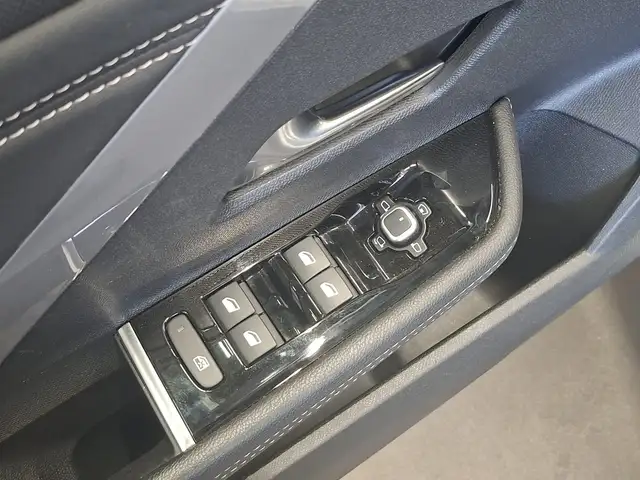 Opel Astra view 11