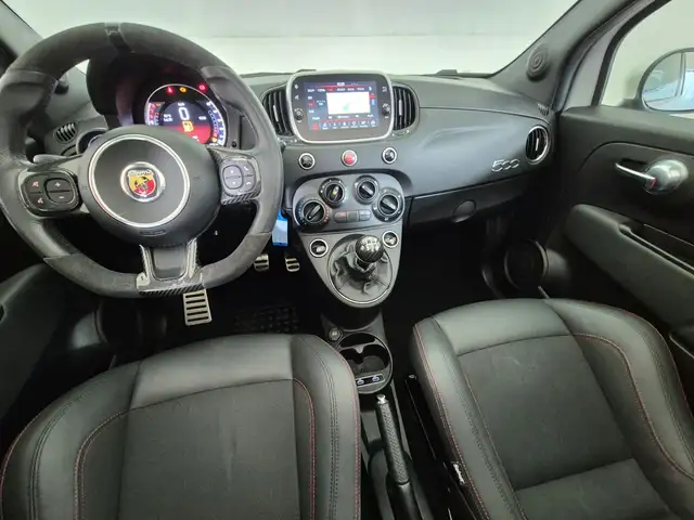 Abarth 595c view 8